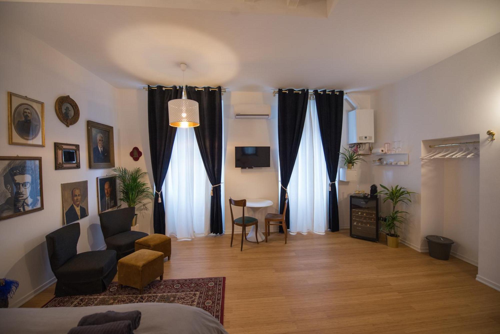 Small Studio 5 Min To The Metro Apartment *