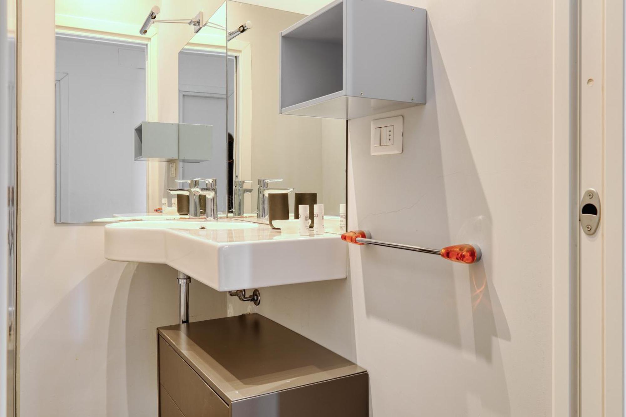 Apartment Joivy Stylish 2br Flat Next To Navigli *