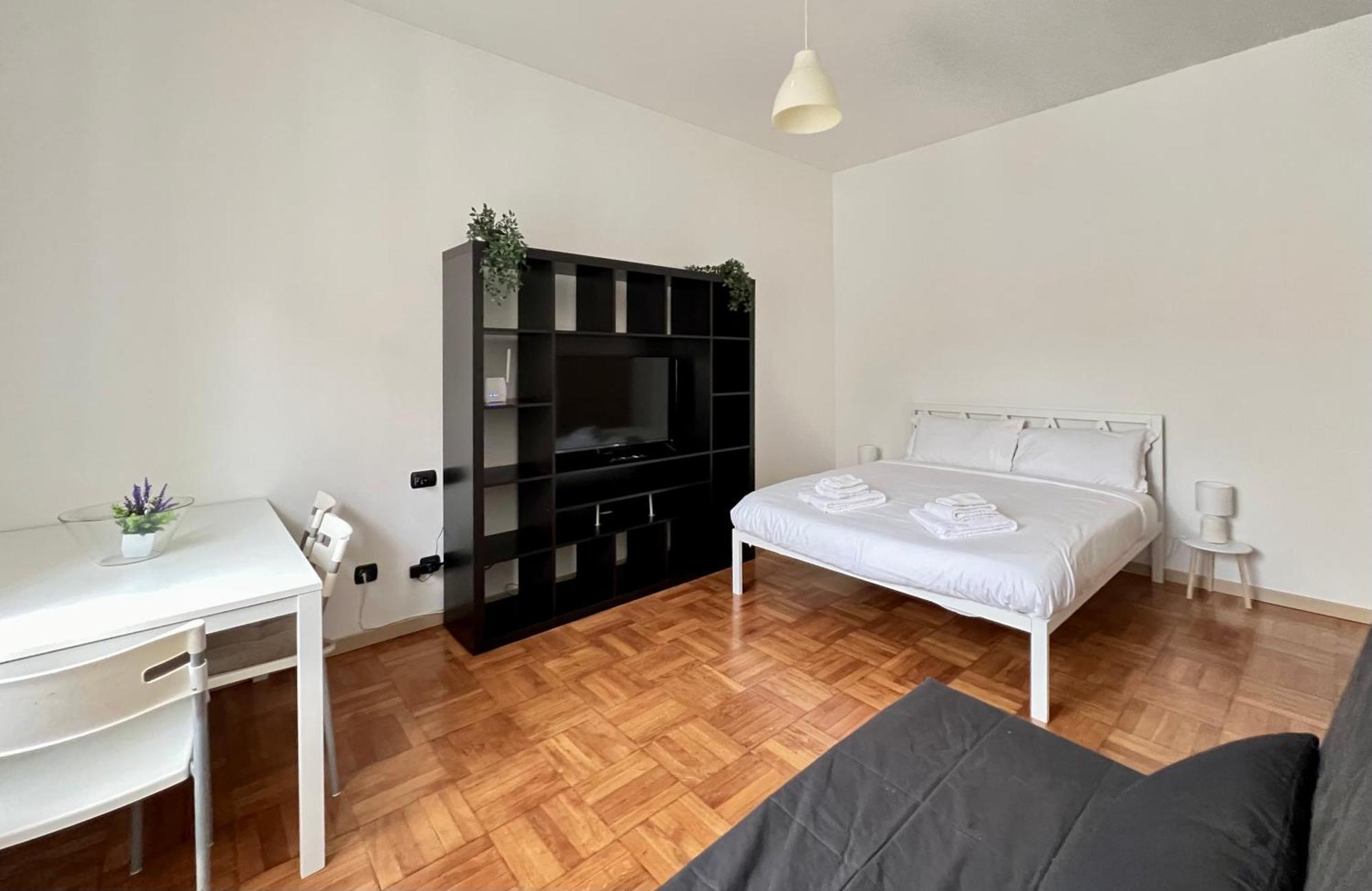 Big Urban Nest Apartment *