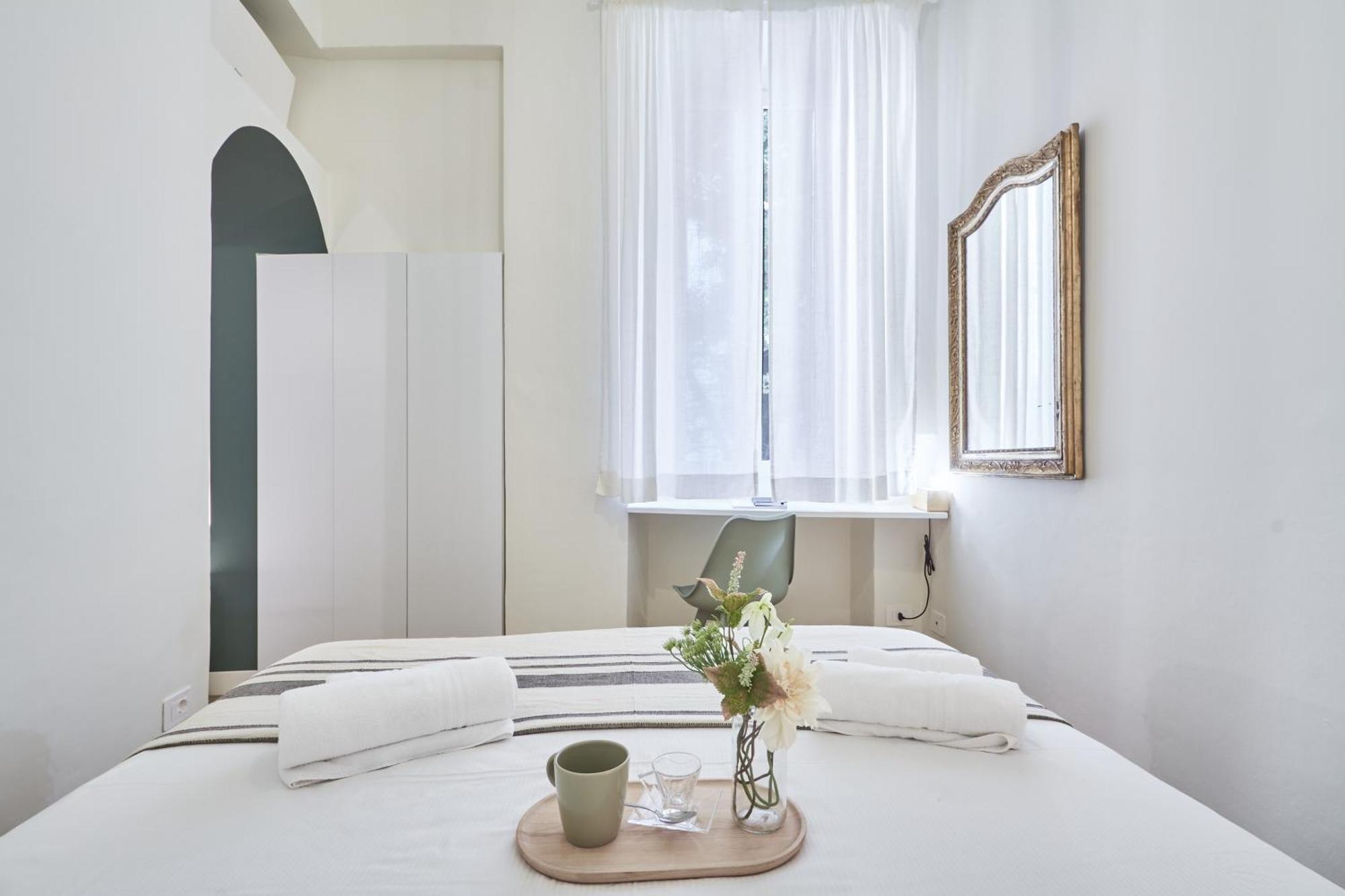 Easylife - Eleganza E Chic In Centro-duomo Apartment *