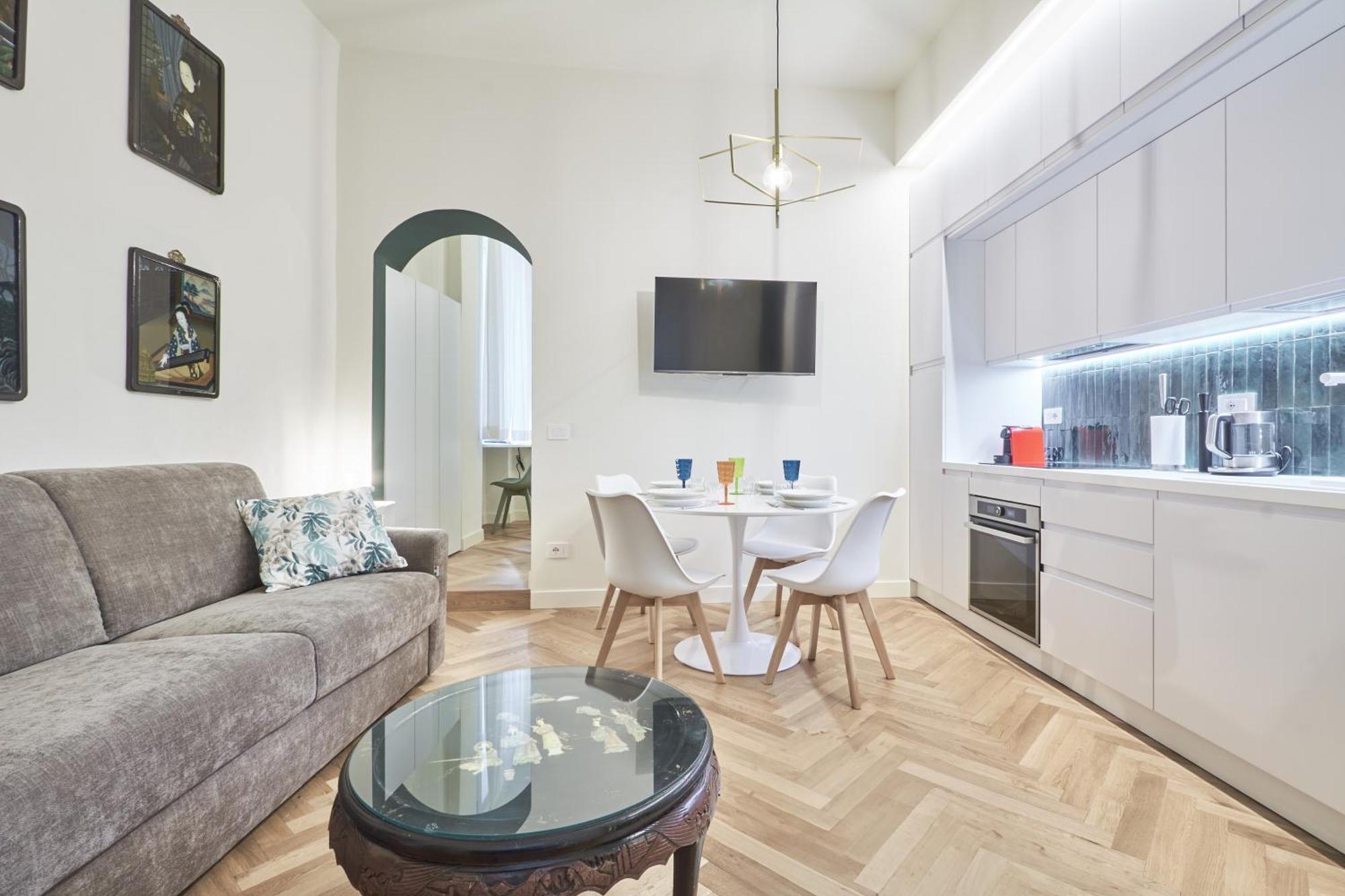 Easylife - Eleganza E Chic In Centro-duomo Apartment