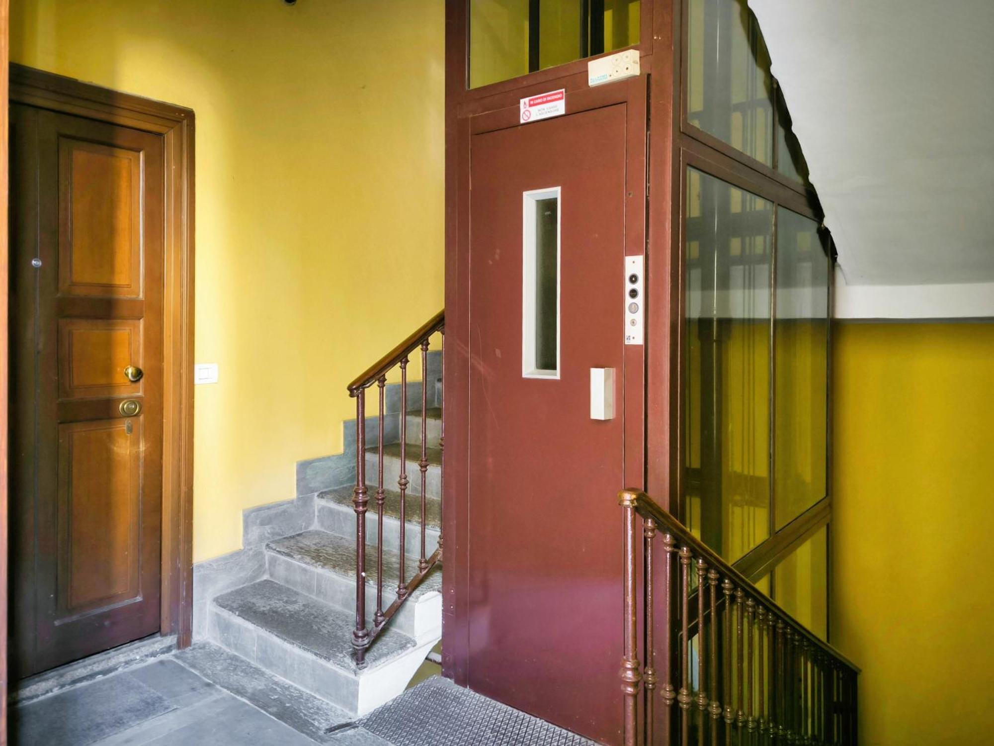 Stylish And Spacious Flat - Porta Venezia Milão