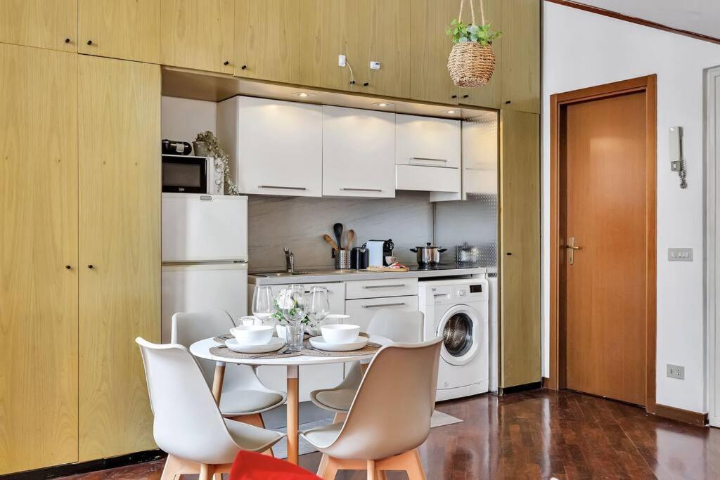 15Min From The Duomo-500 M From The Metro Apartment Mailand