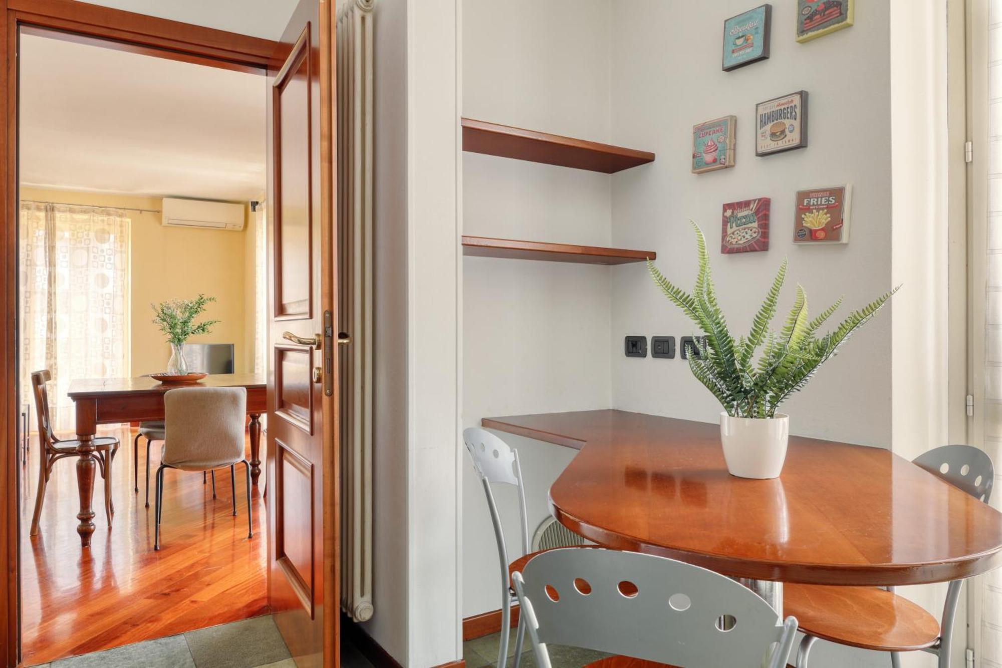 Apartment Joivy Delightful 2br Flat Near Navigli Mailand