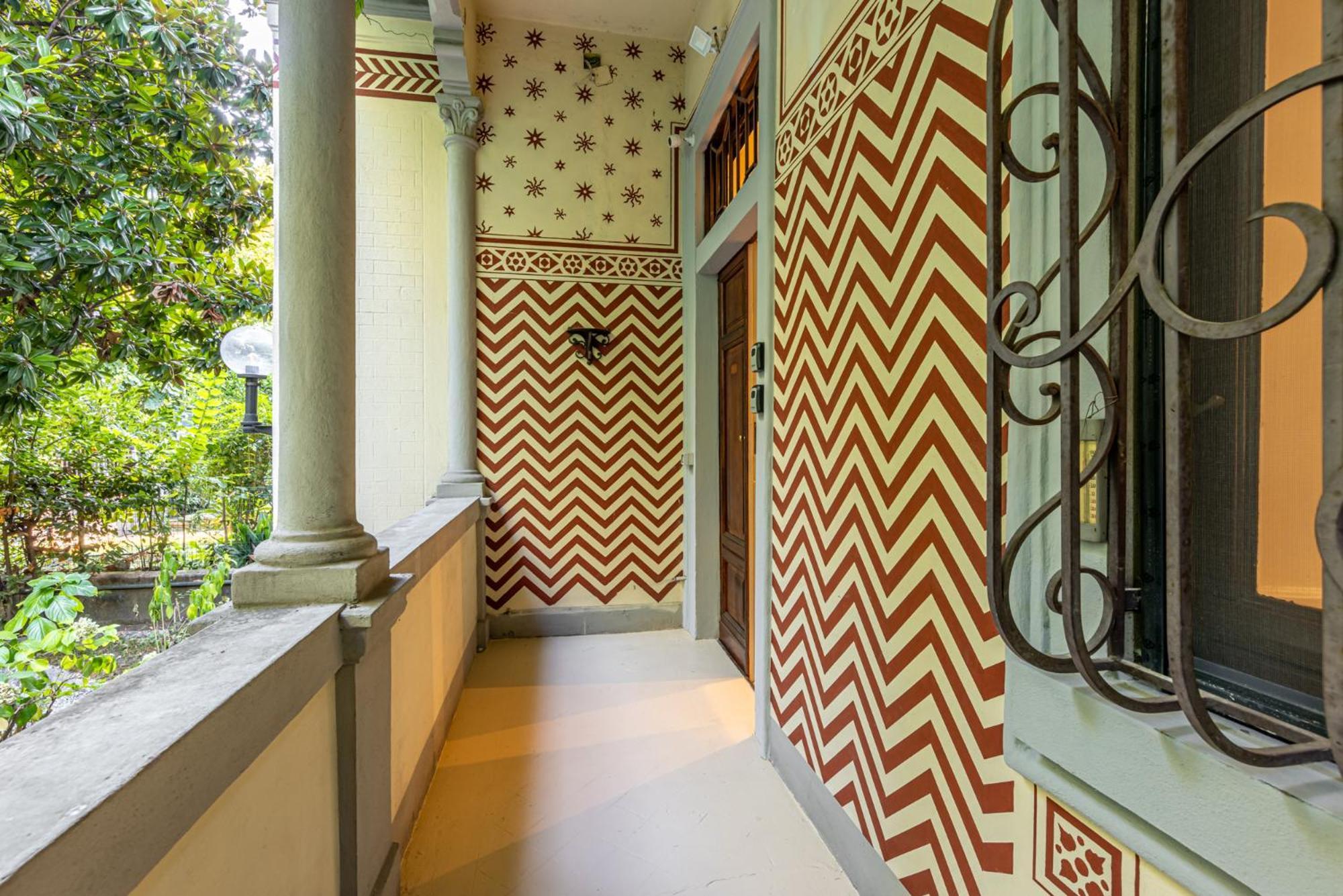 Bilocale Chic In Tropical A Due Passi Da Stazione Mailand