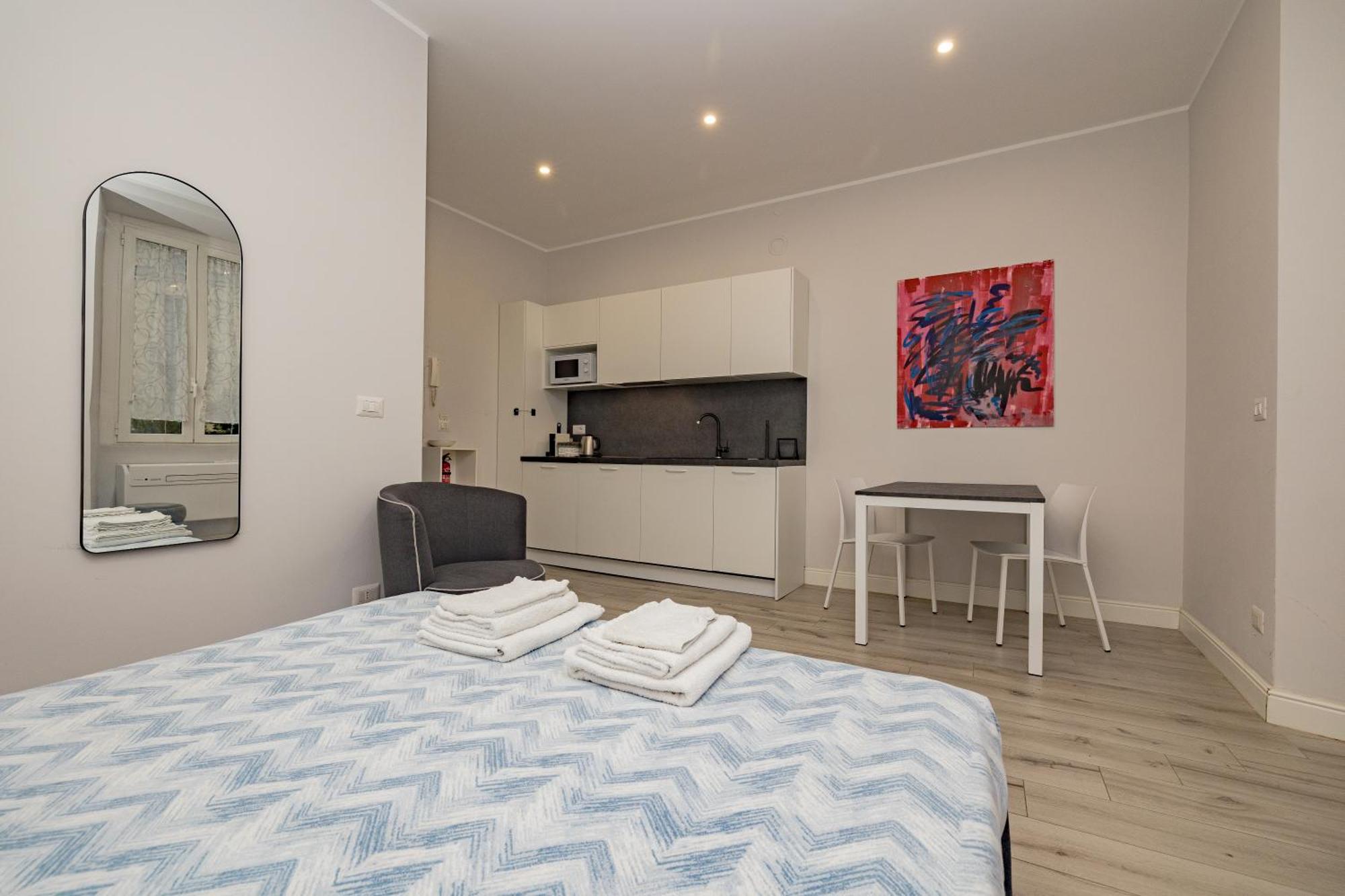 Apartment Arco Della Pace - Canonica 81
