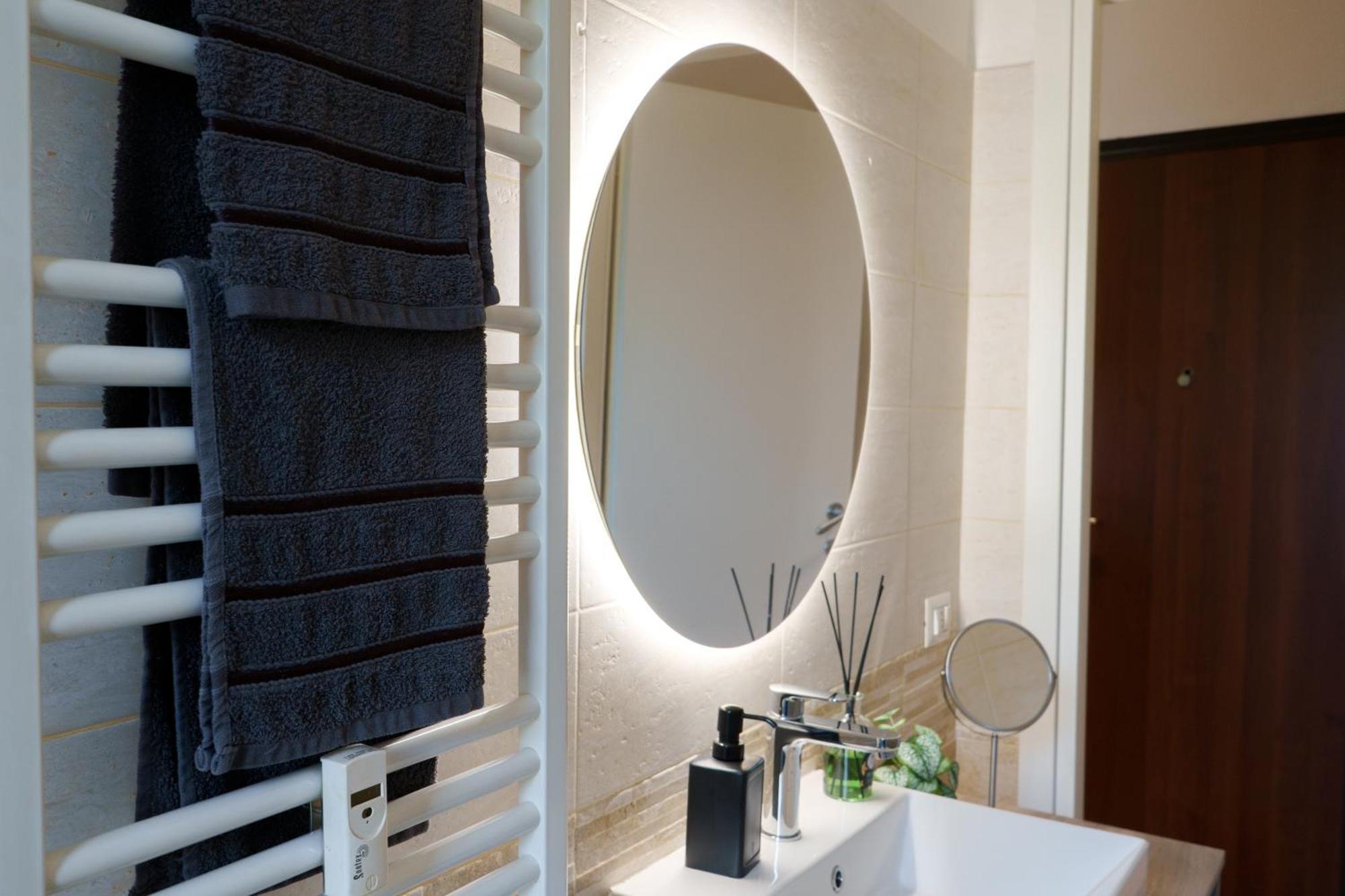 Apartamento 2min Metro Rossa-20min San Siro-ac-parcheggi