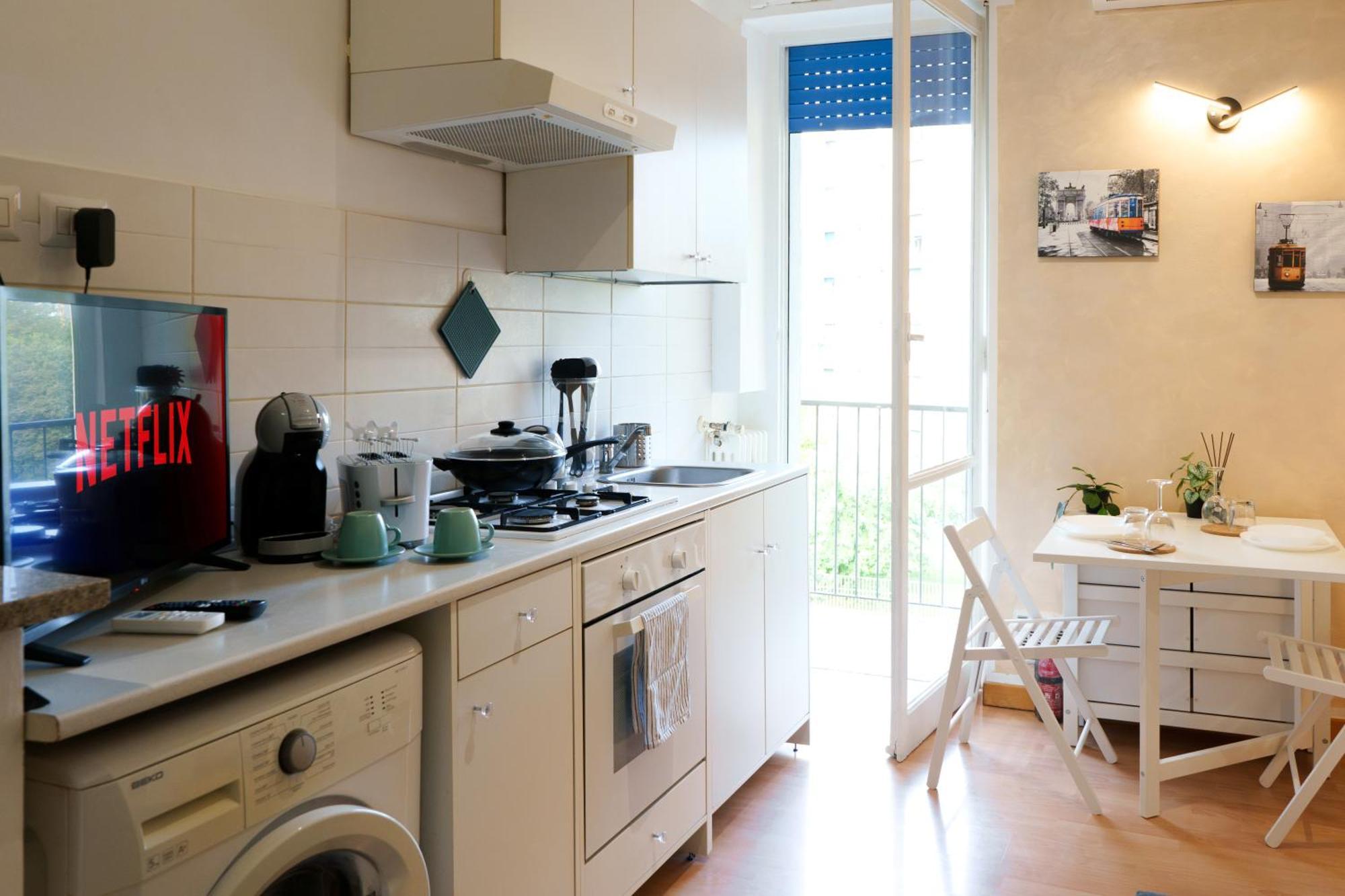 2min Metro Rossa-20min San Siro-ac-parcheggi Apartamento *