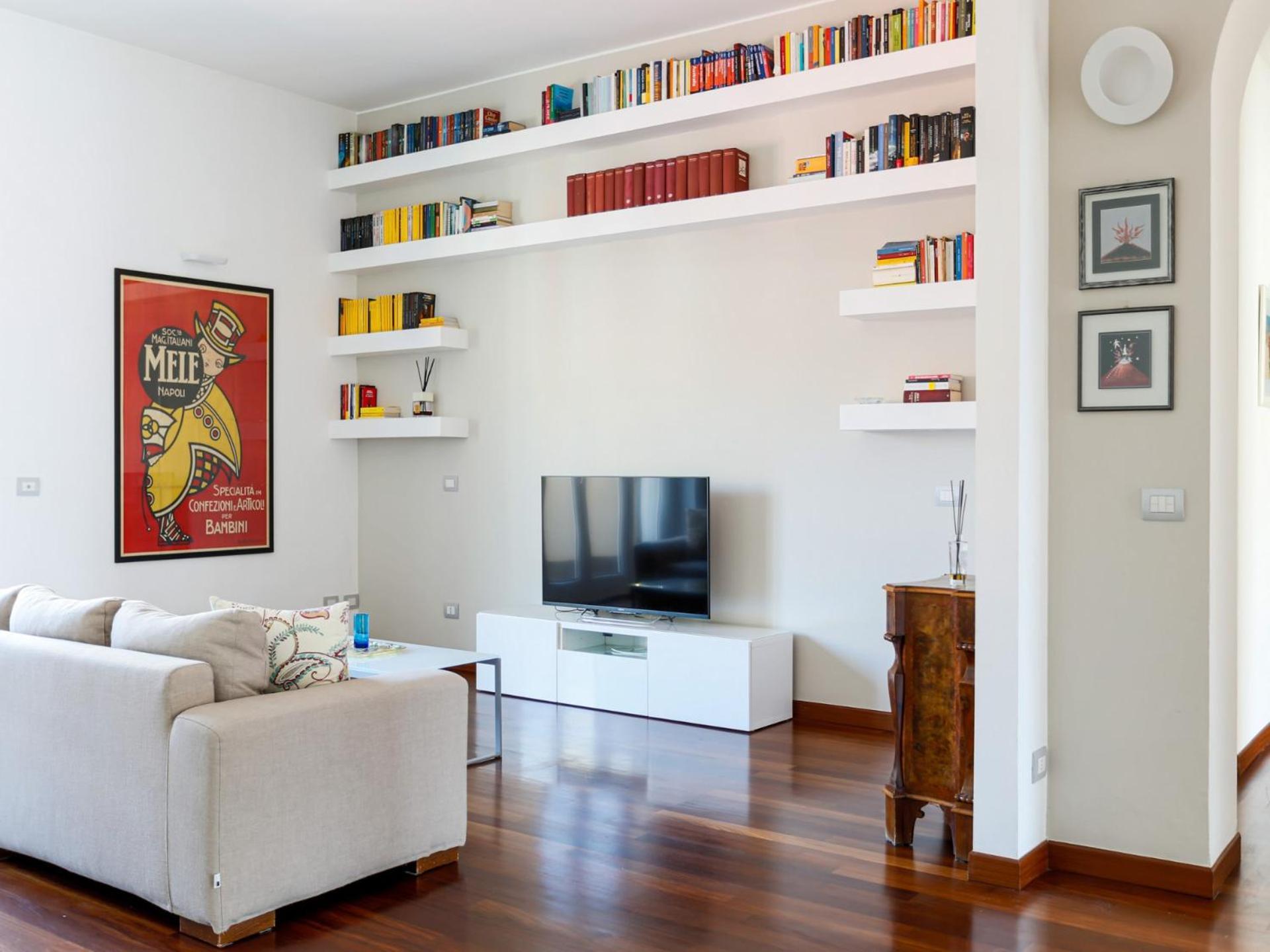 The Rent - Spacious And Renovated Multi-room In The Missori Area Apartment *