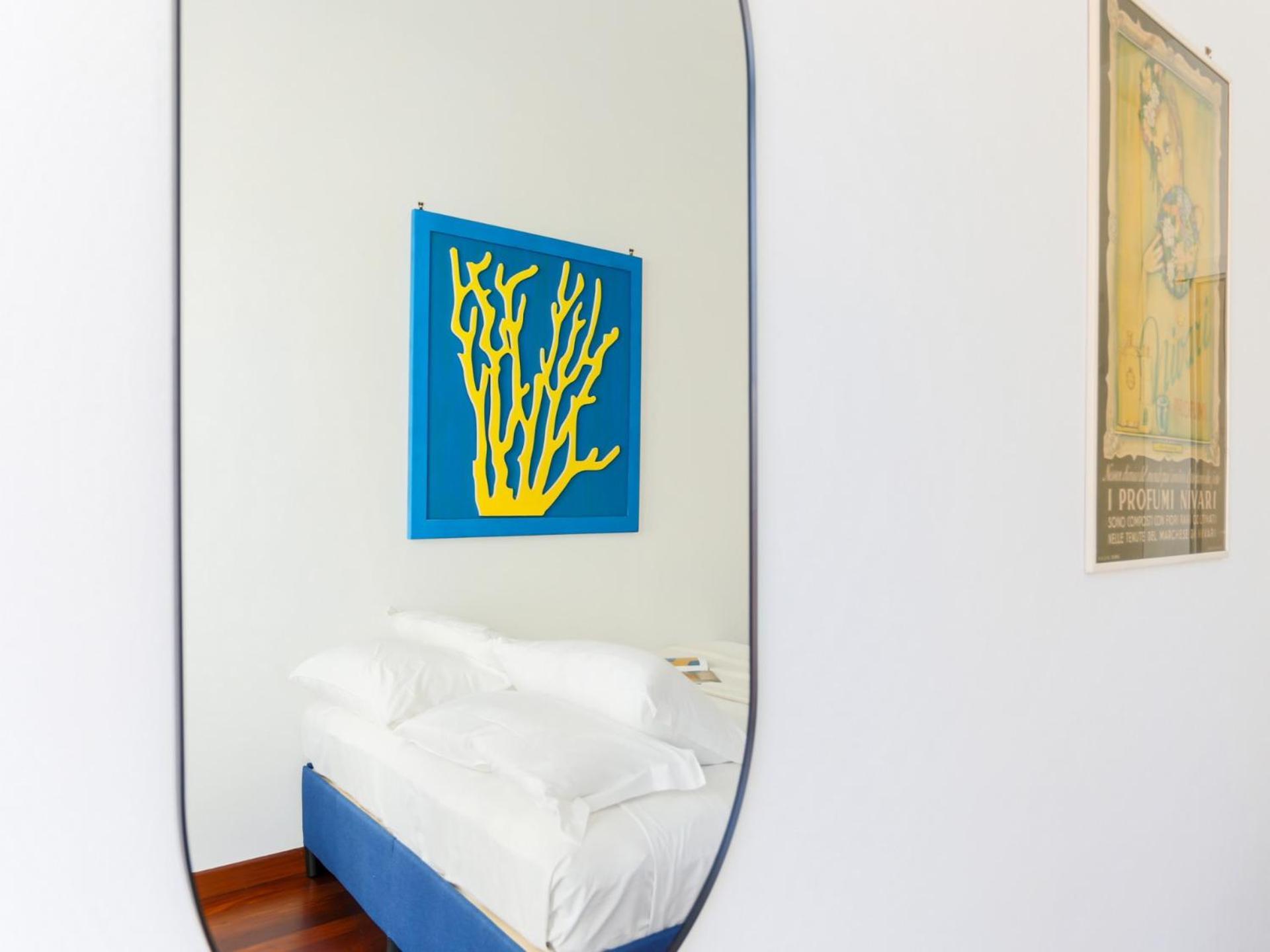 The Rent - Spacious And Renovated Multi-room In The Missori Area Apartment Mailand