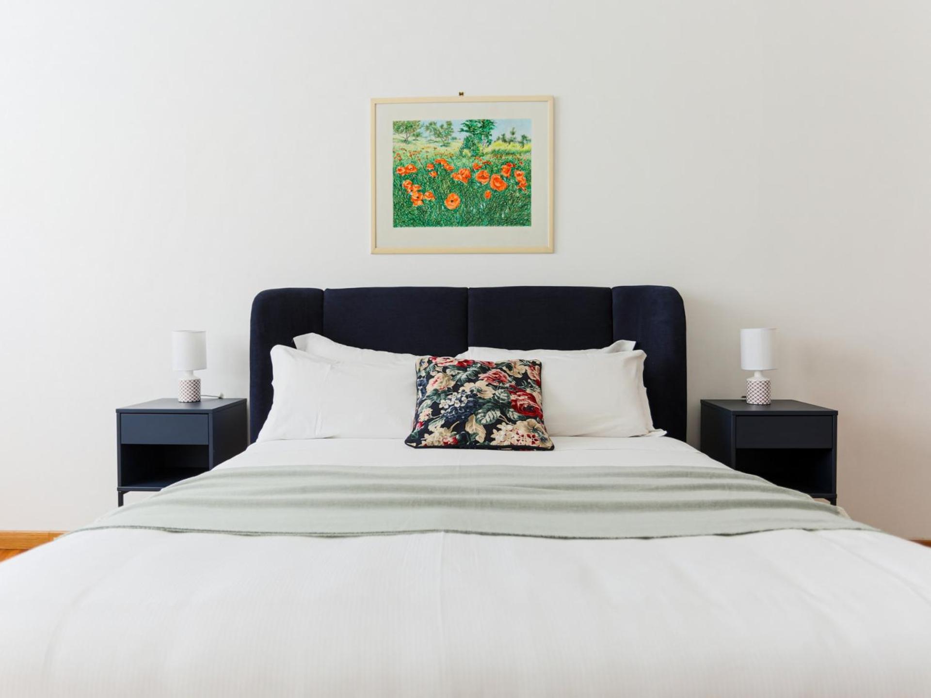 The Rent - Spacious And Renovated Multi-room In The Missori Area Apartment Mailand