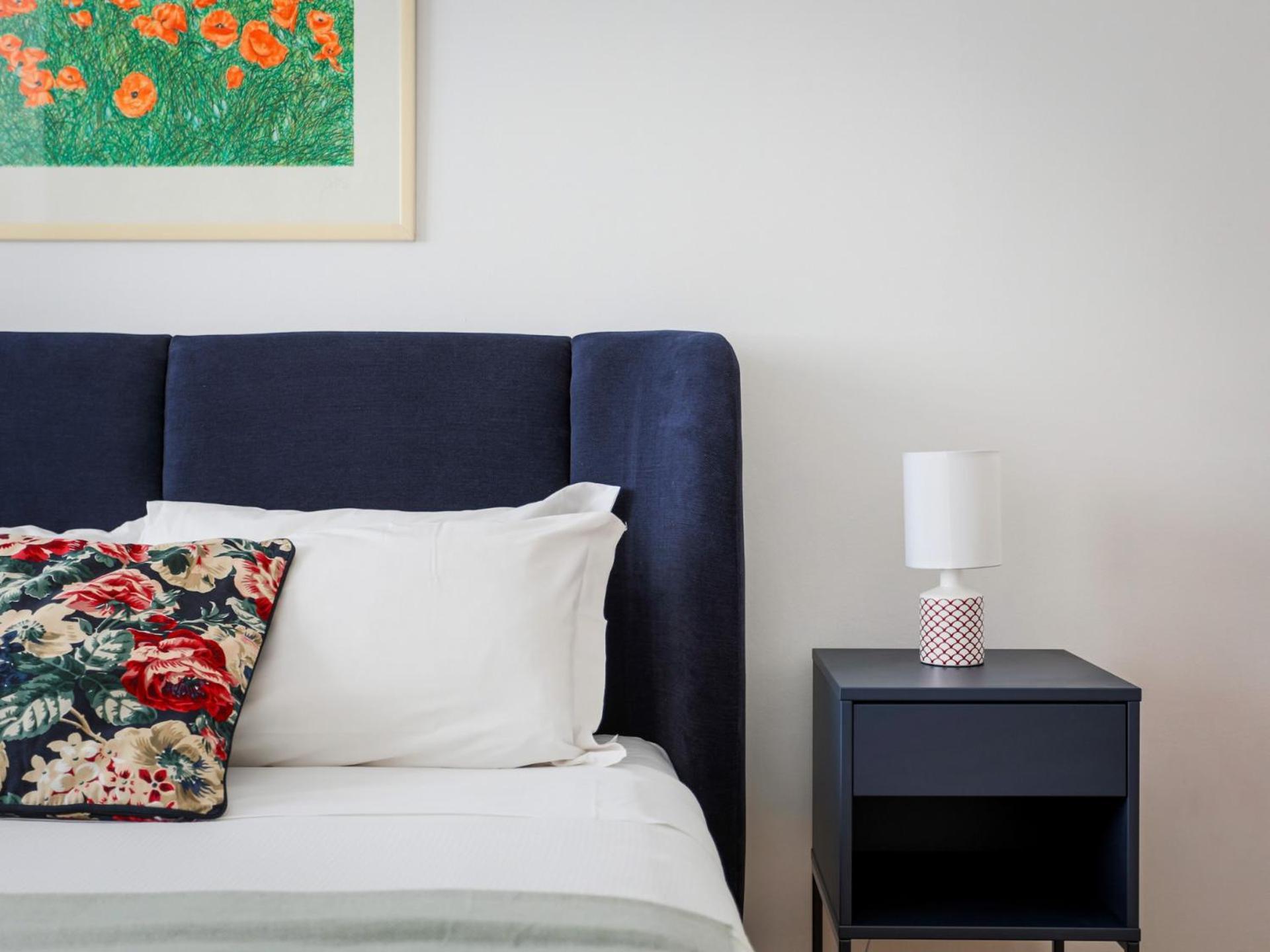 The Rent - Spacious And Renovated Multi-room In The Missori Area Mailand