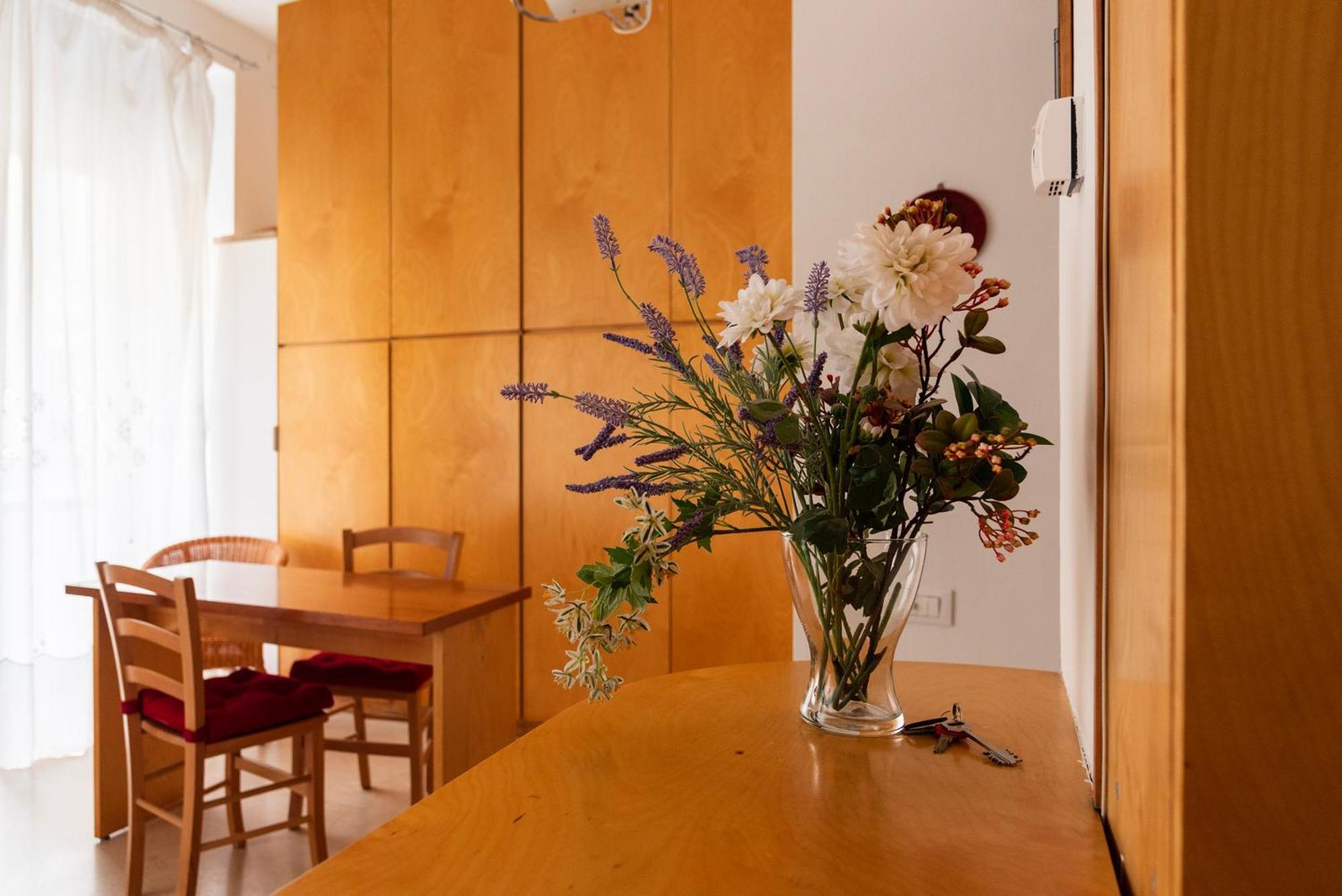 Apartamento Youhosty - Lecco 11 *