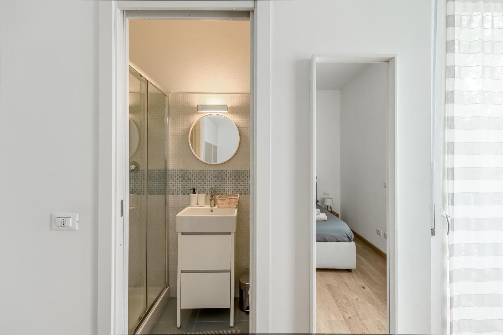 Apartment Favola House Isola Milan