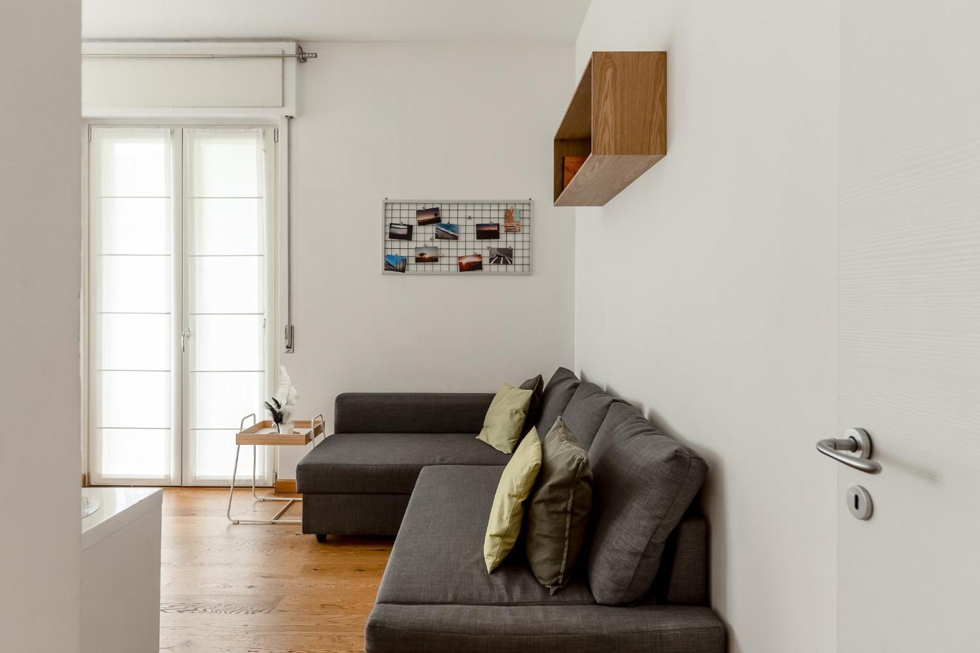 Favola House Isola * Milan