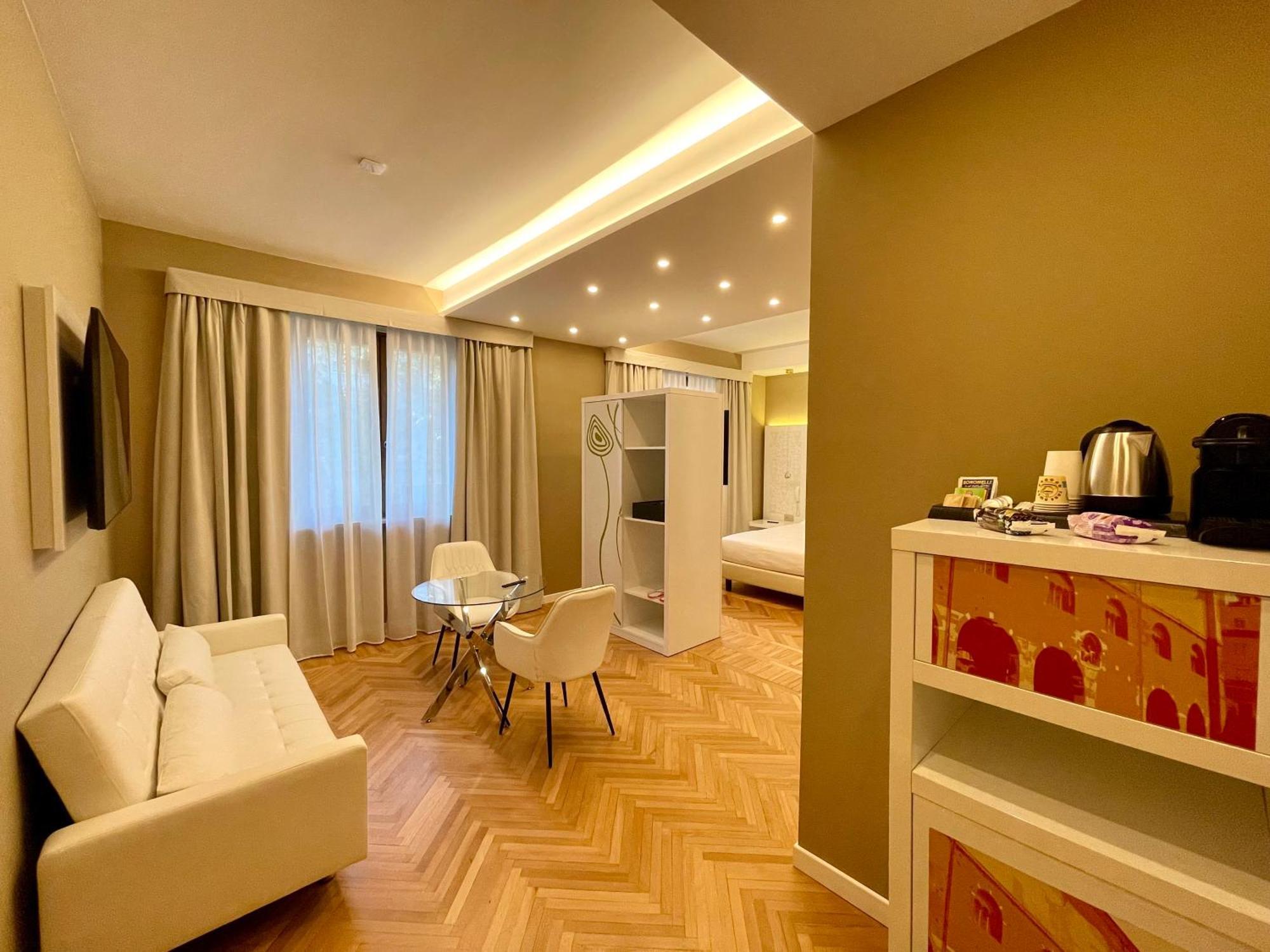 Ticinese Hotel *