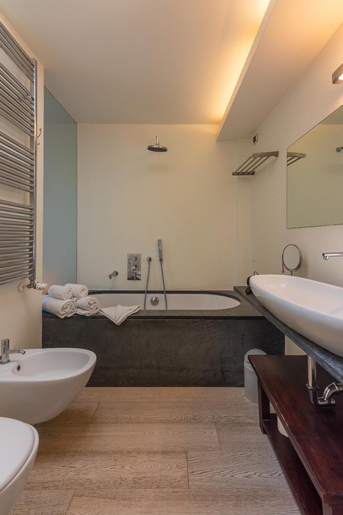 Marco Flat - 10 Minuti Da Stazione Centrale Apartment *