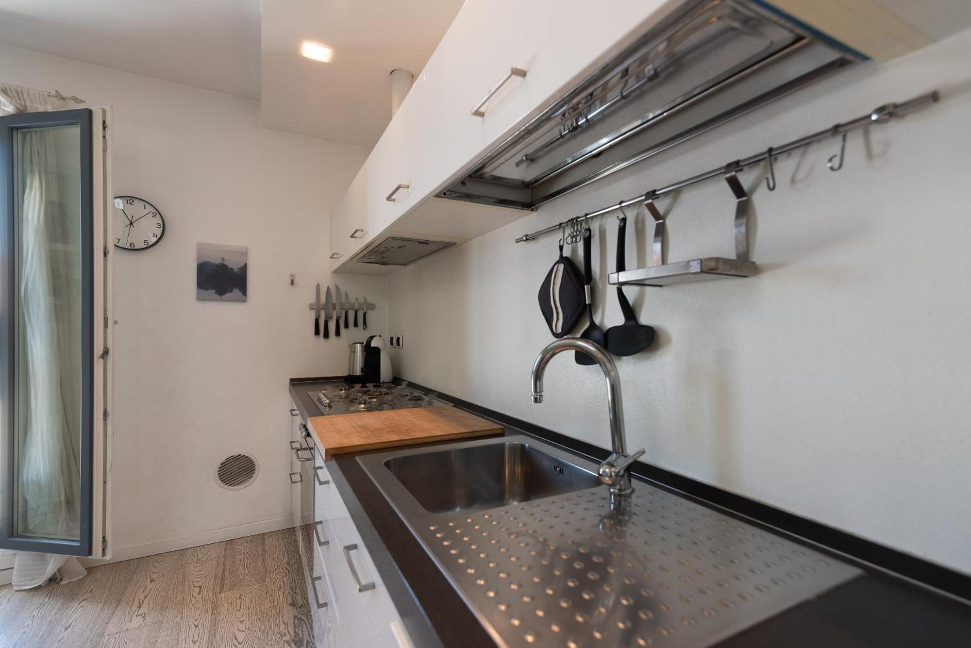 Marco Flat - 10 Minuti Da Stazione Centrale Apartment *