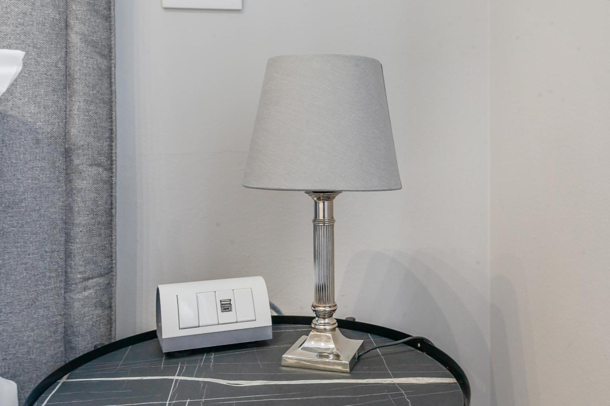 San Babila Prestige - A Few Steps From Duomo Apartment