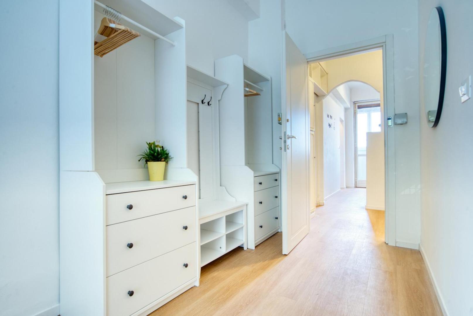 Gasthof Italianflat - Elegant With Balcony In Navigli Mailand