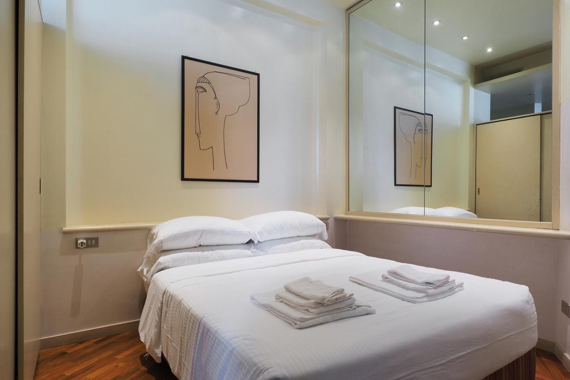 Duomo Luxury Ix Apartamento *