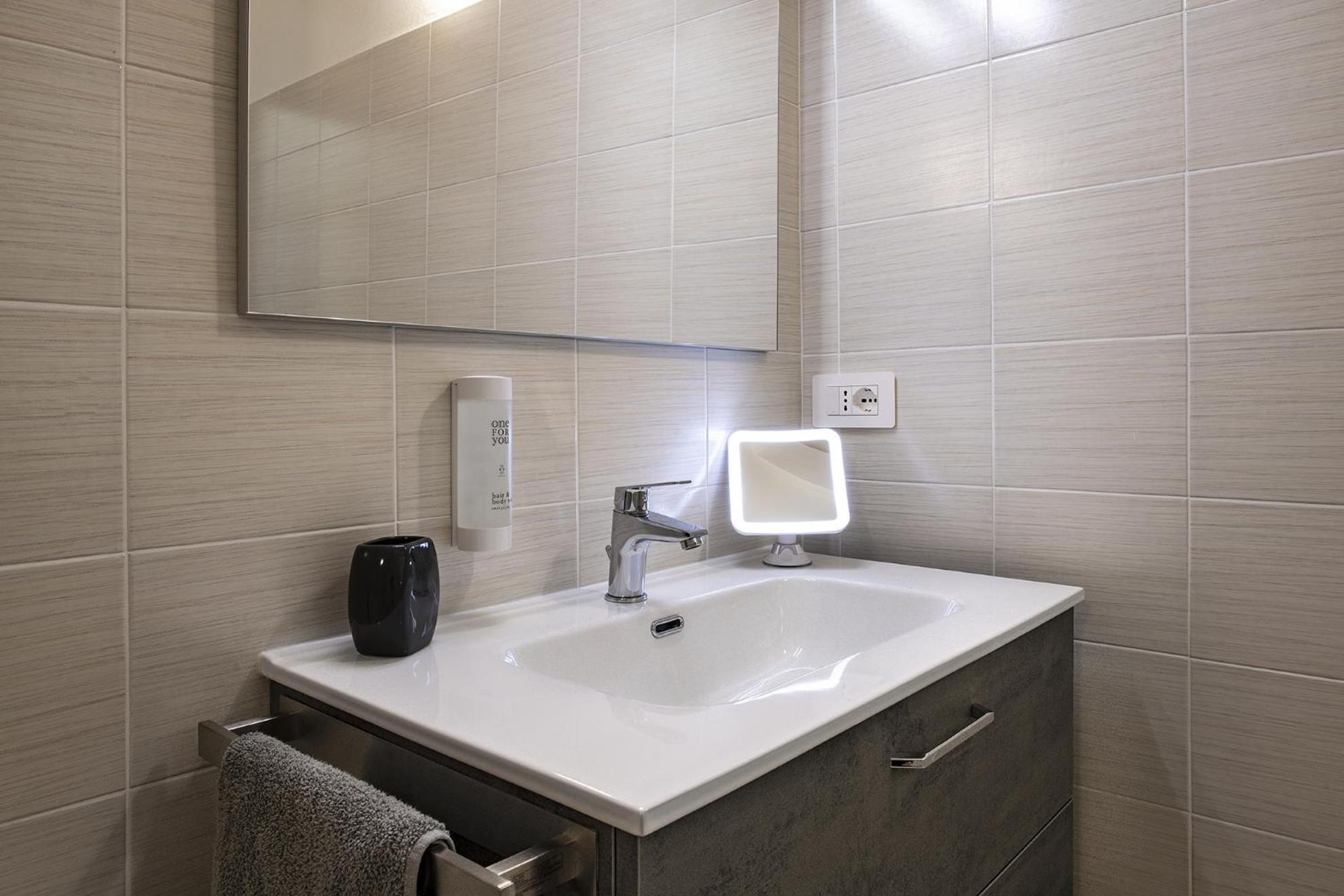5 Minuti Martesana Elegante Apartment