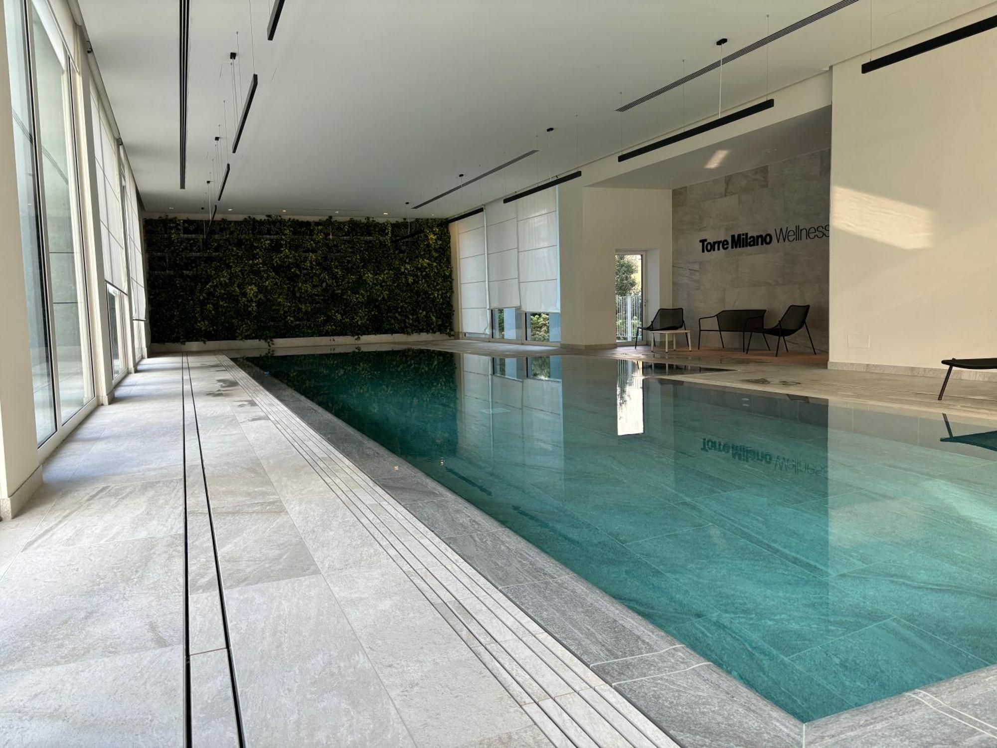 Torre Skyview Gym Pool & Rooftop Apartment Mailand