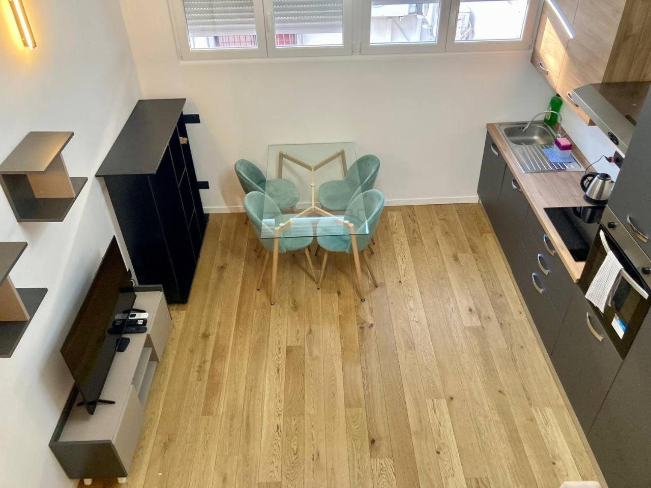 Modern 3 Bedrooms Apartment Mailand