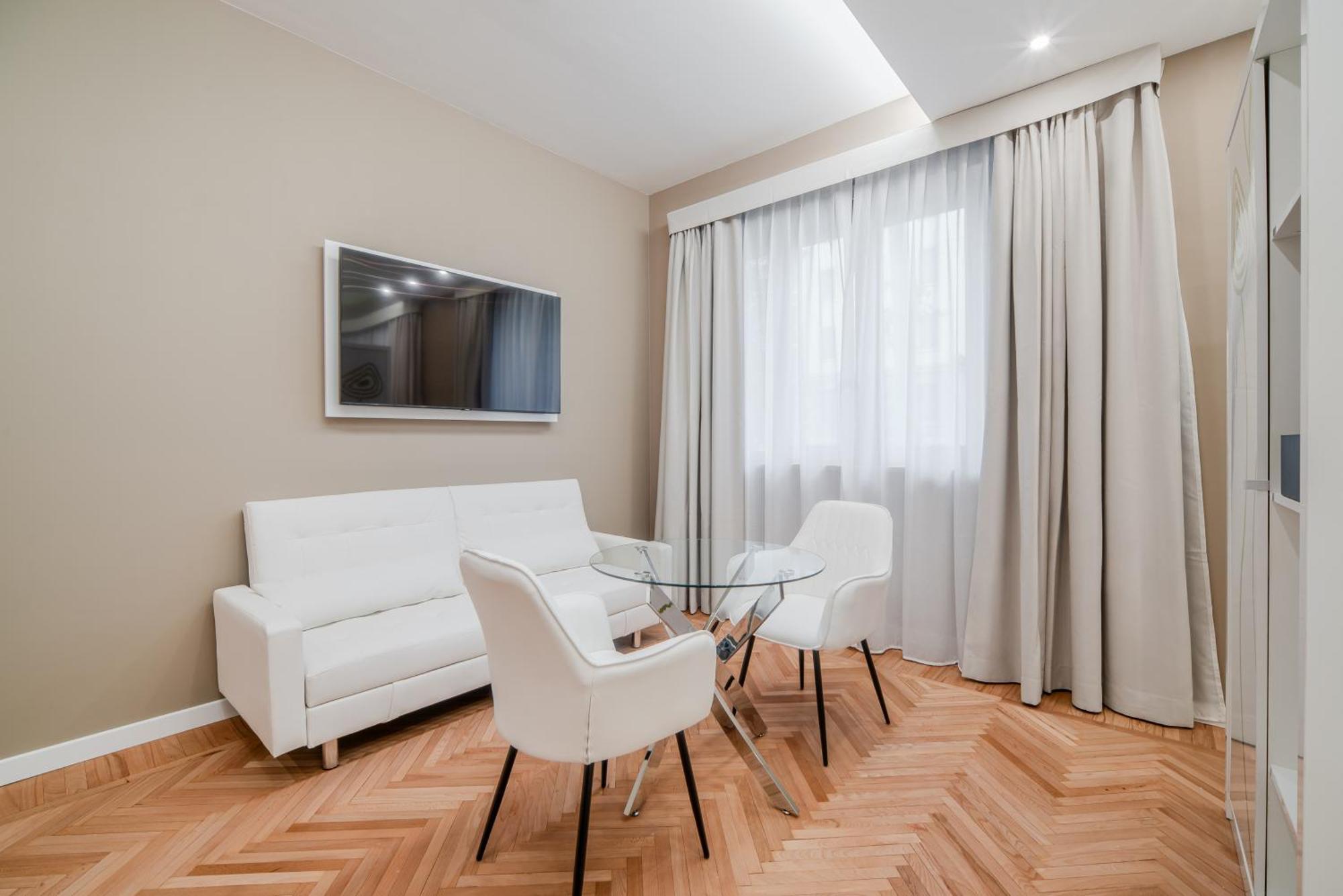 Ticinese Hotel Milão