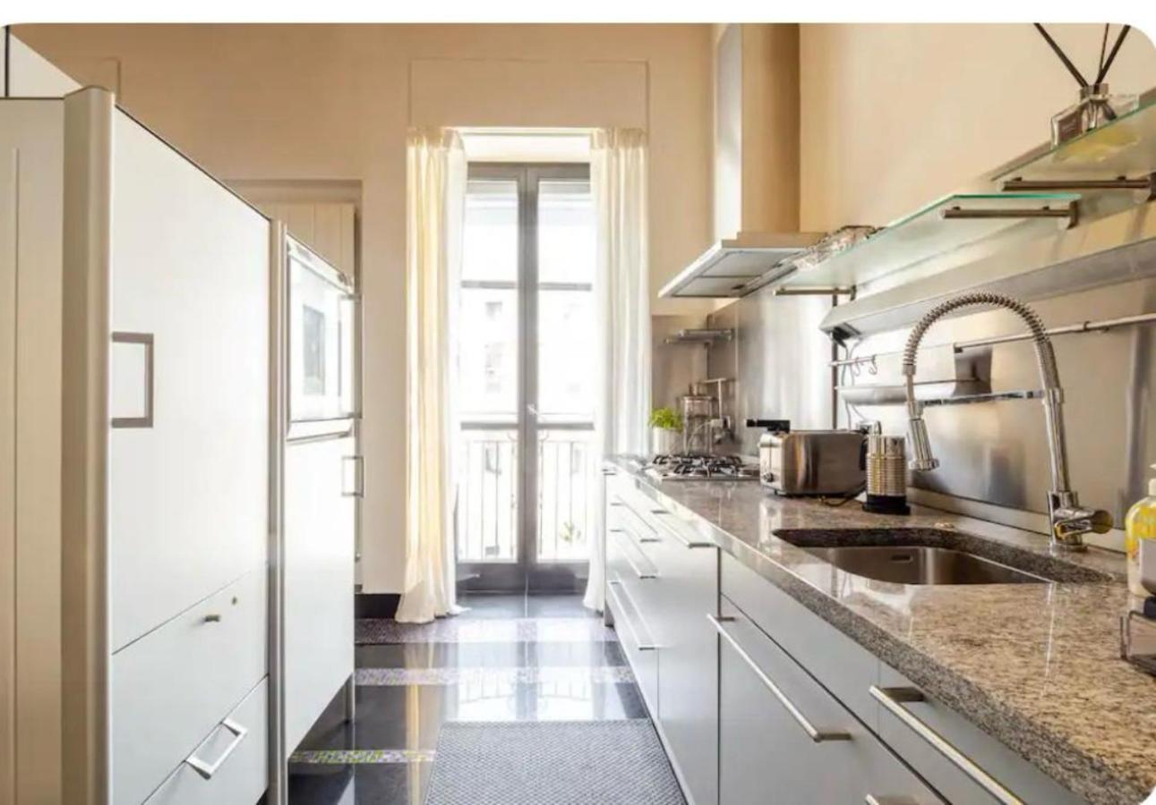 San Babila Loft Esclusivo With Parking Apartment