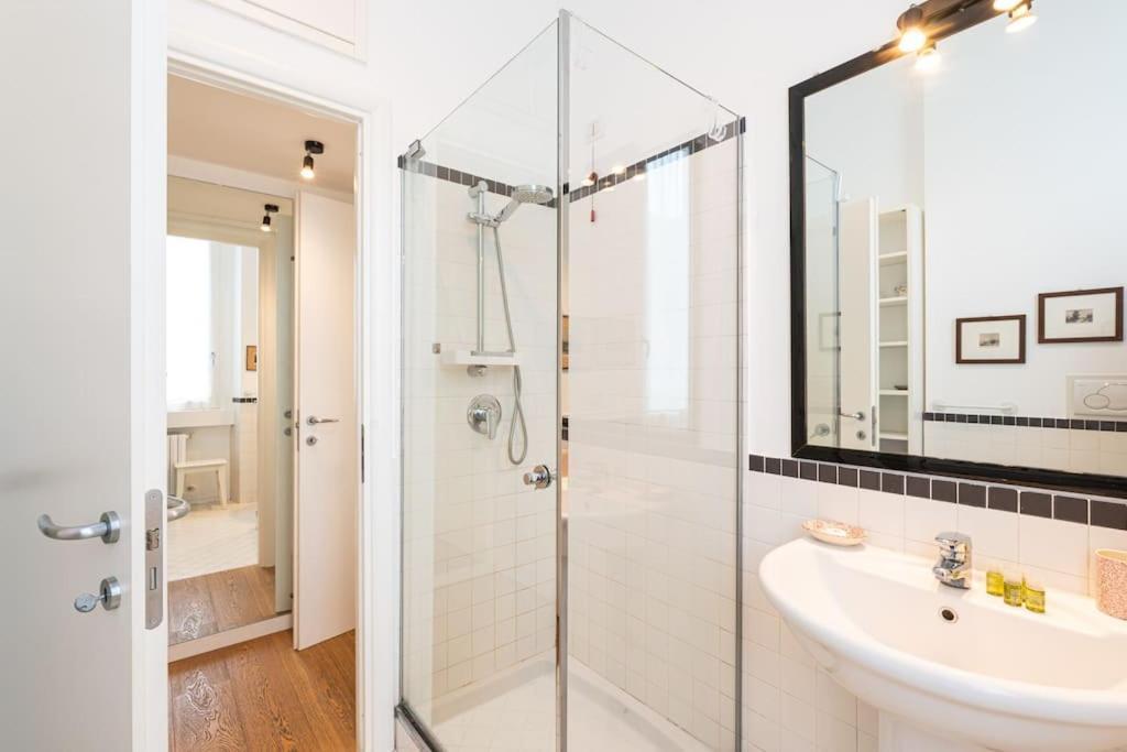 Splendid One Bedroom De Angeli 2nd Fl - Mirable Pm Mailand