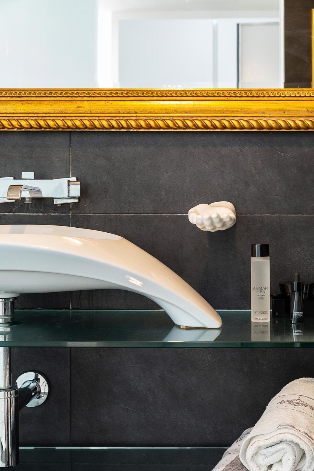The Boutique - Iconic In Galleria Duomo With Private Parking Apartamento *
