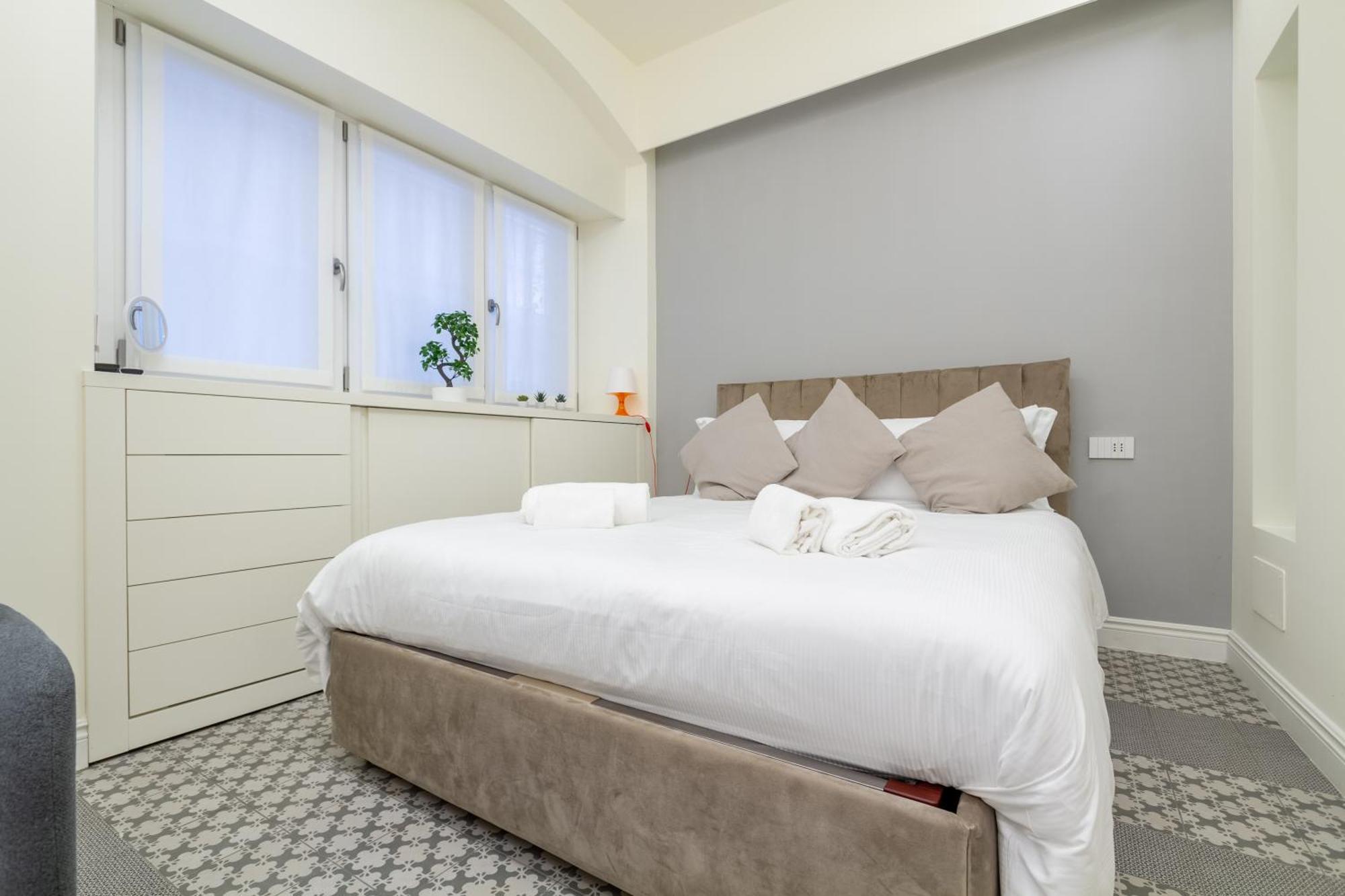 Centro Storico Vetra M4-studio 10min Walk Duomo Apartment *