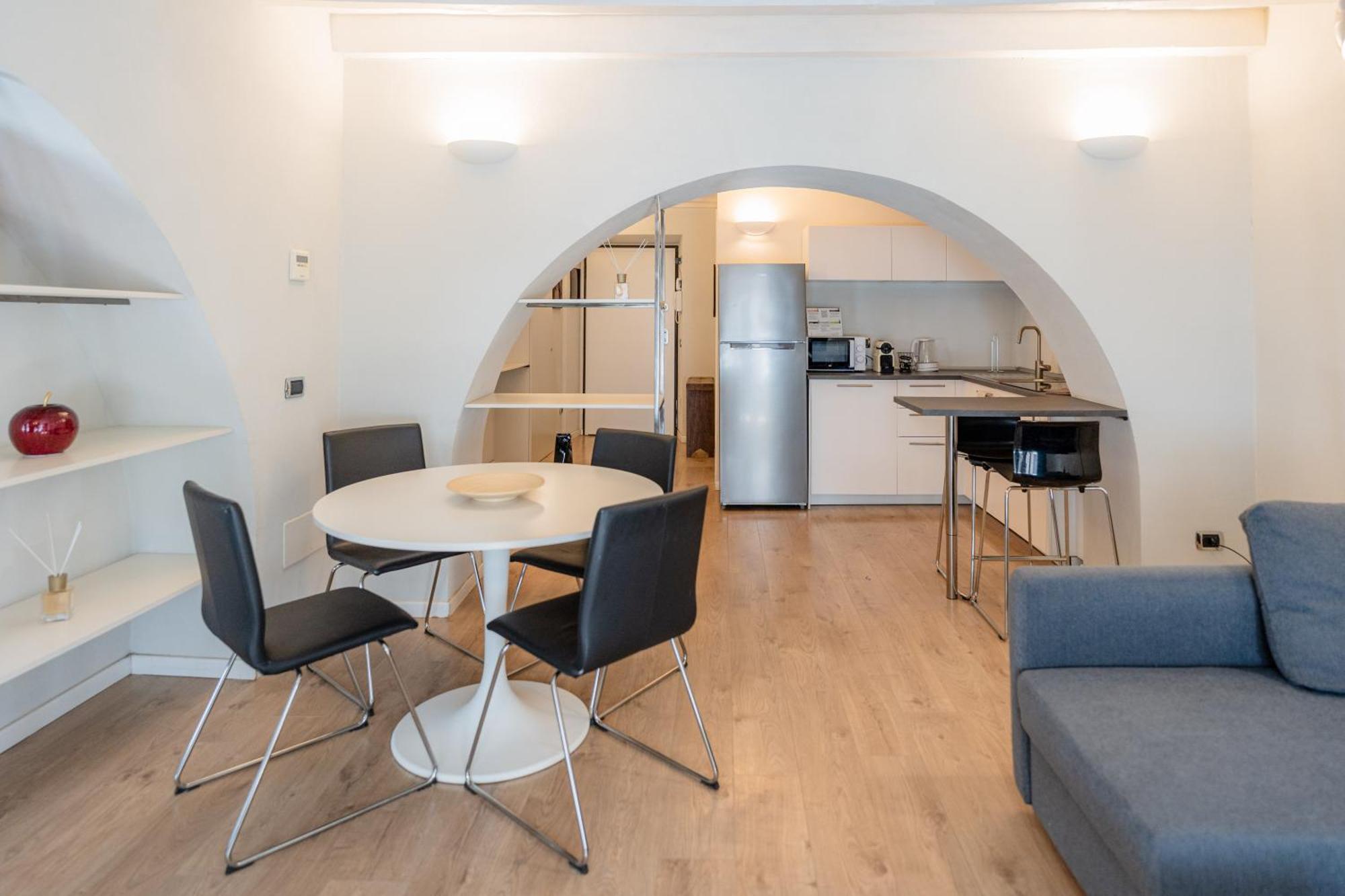 Apartment Eleganza Design Corso Porta Garibaldi - 80 Mq