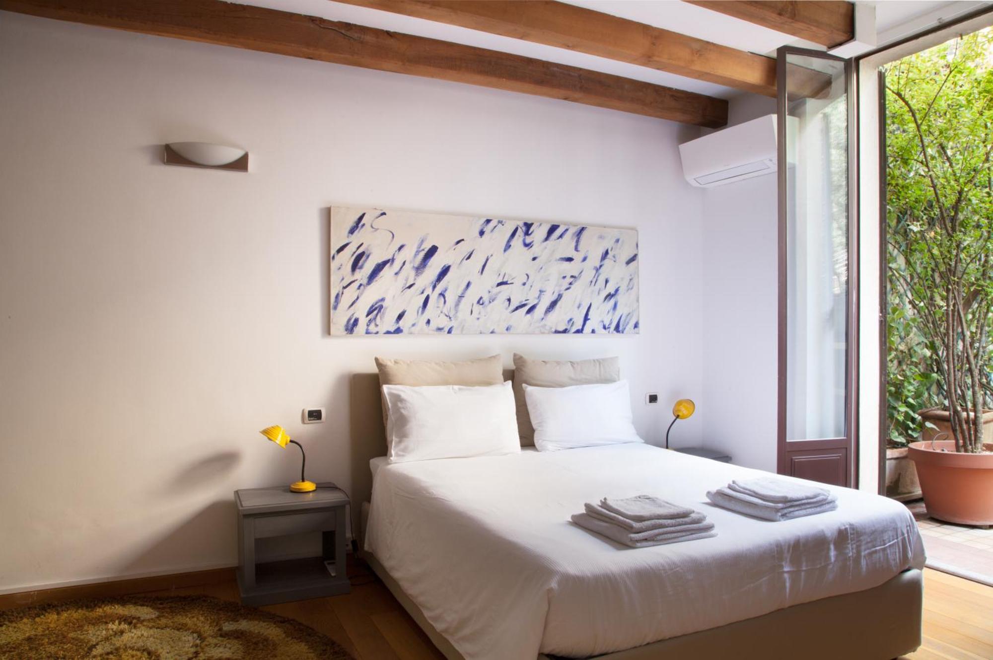 Wprelais Palm Fronds Apartment Mailand