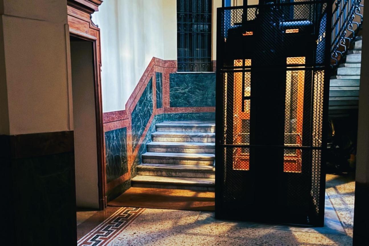 Apartment In Historic Building- Porta Venezia *