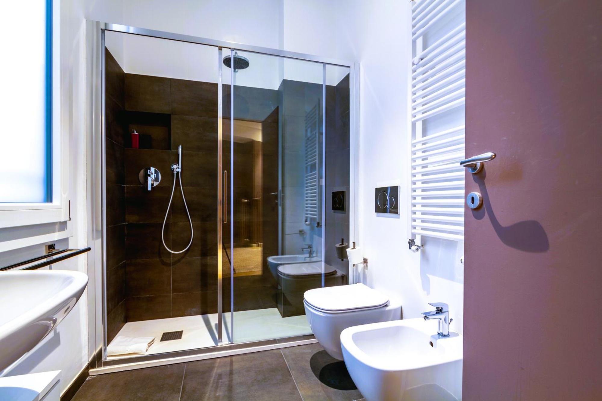 In Historic Building- Porta Venezia Apartment