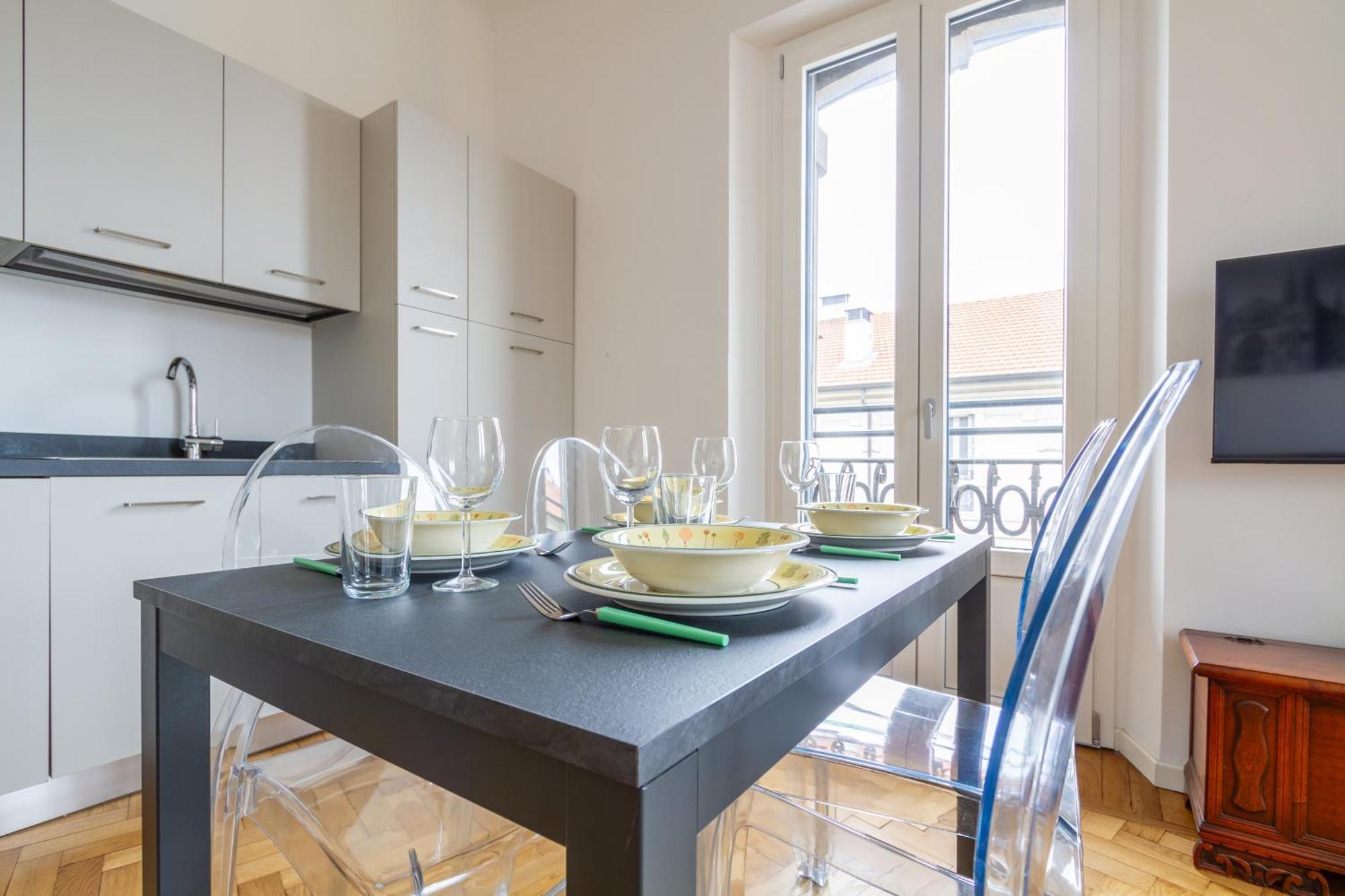 Apartment In Historic Building- Porta Venezia
