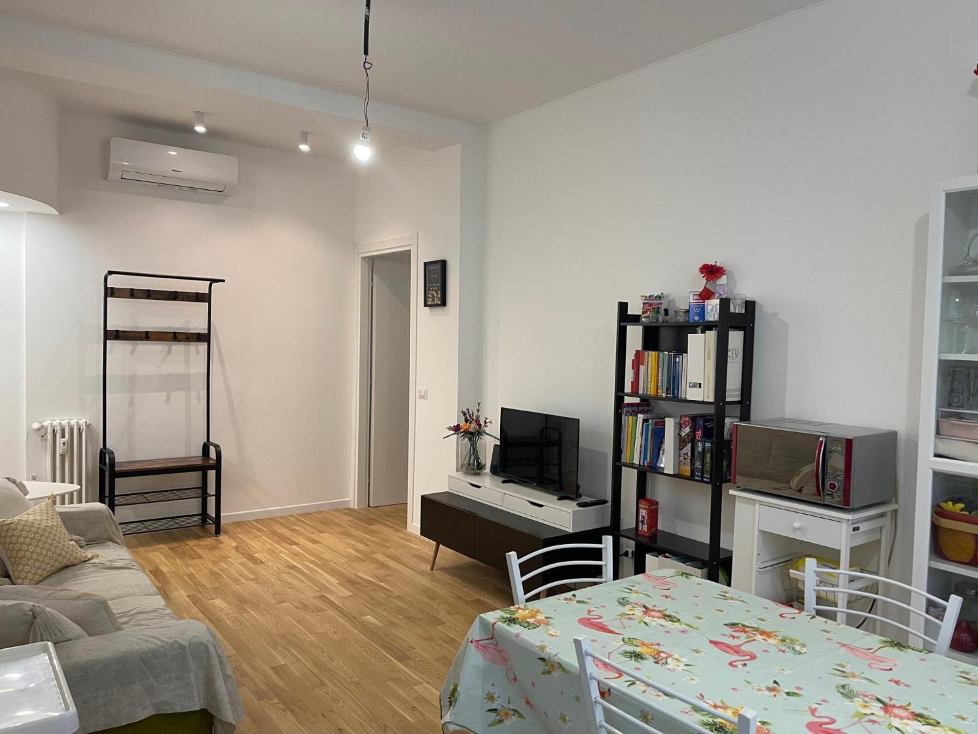 Easy To Apartment *