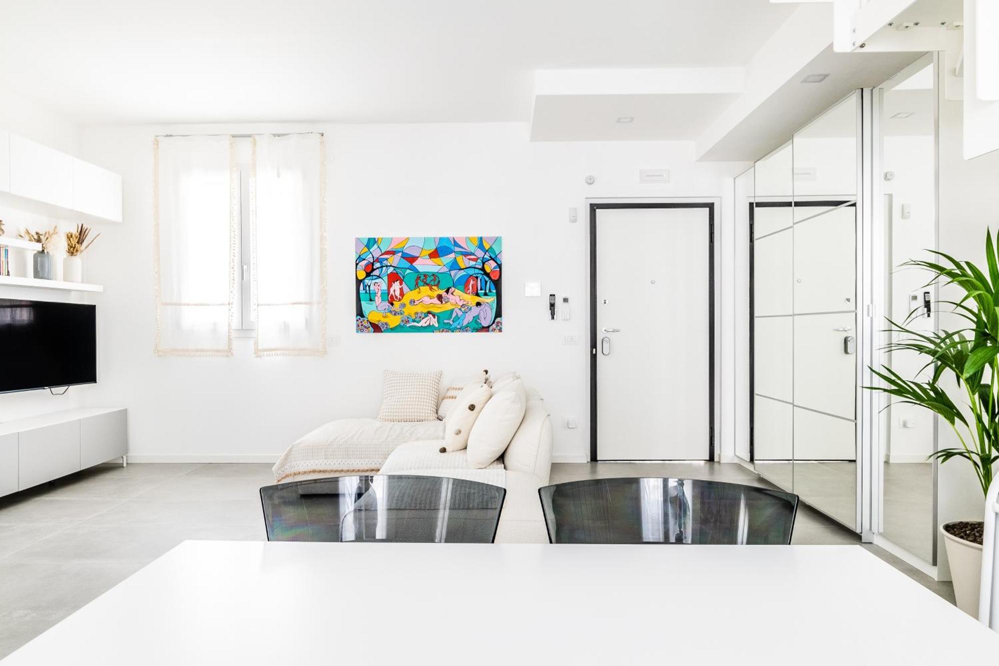 Luxury - Exclusive With Private Box