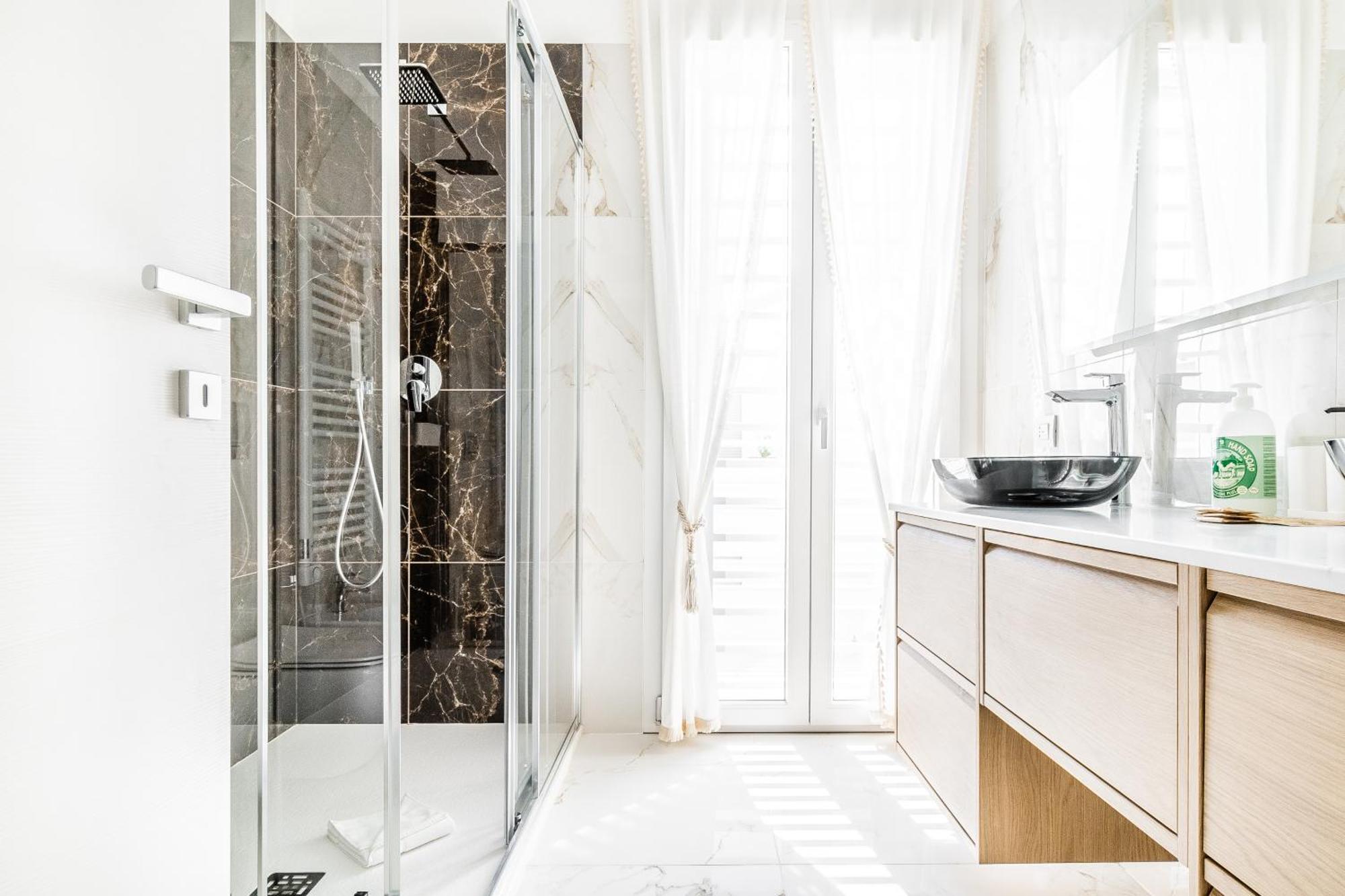 Luxury - Exclusive With Private Box * Mailand