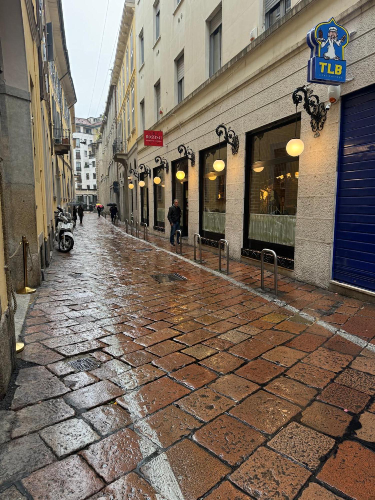 Free 30 Minutes Preemptive Cognitive Disconnect Therapy Price Location Real Duomo Palace Mini Suite Mailand