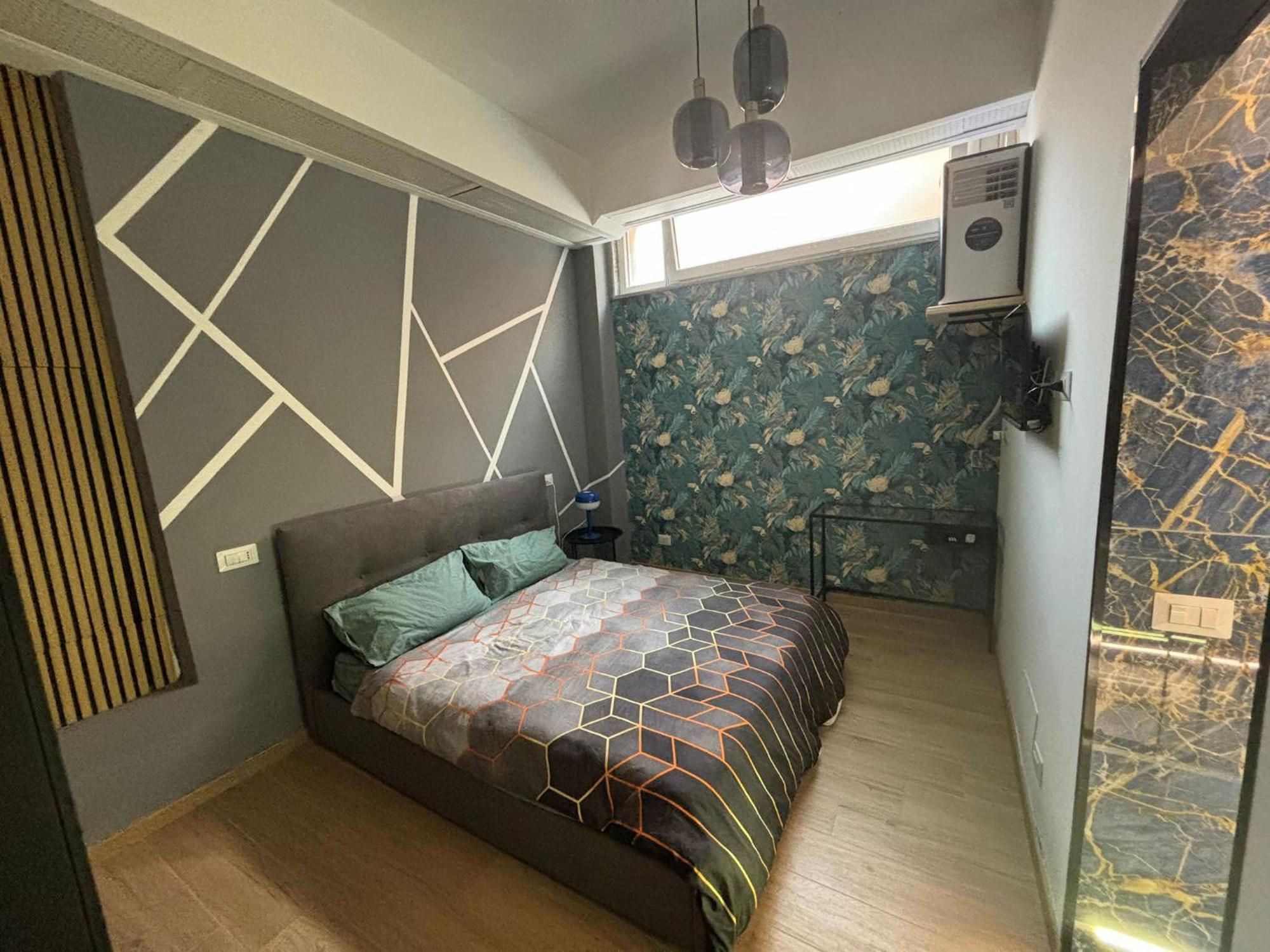 Underground Guest house *