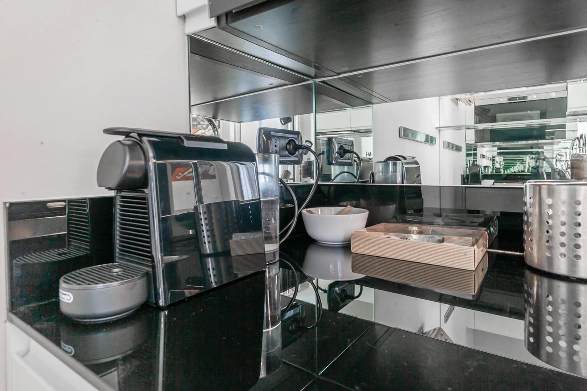 Apartment San Babila Executive - Discover The Historic Centre Of Milan