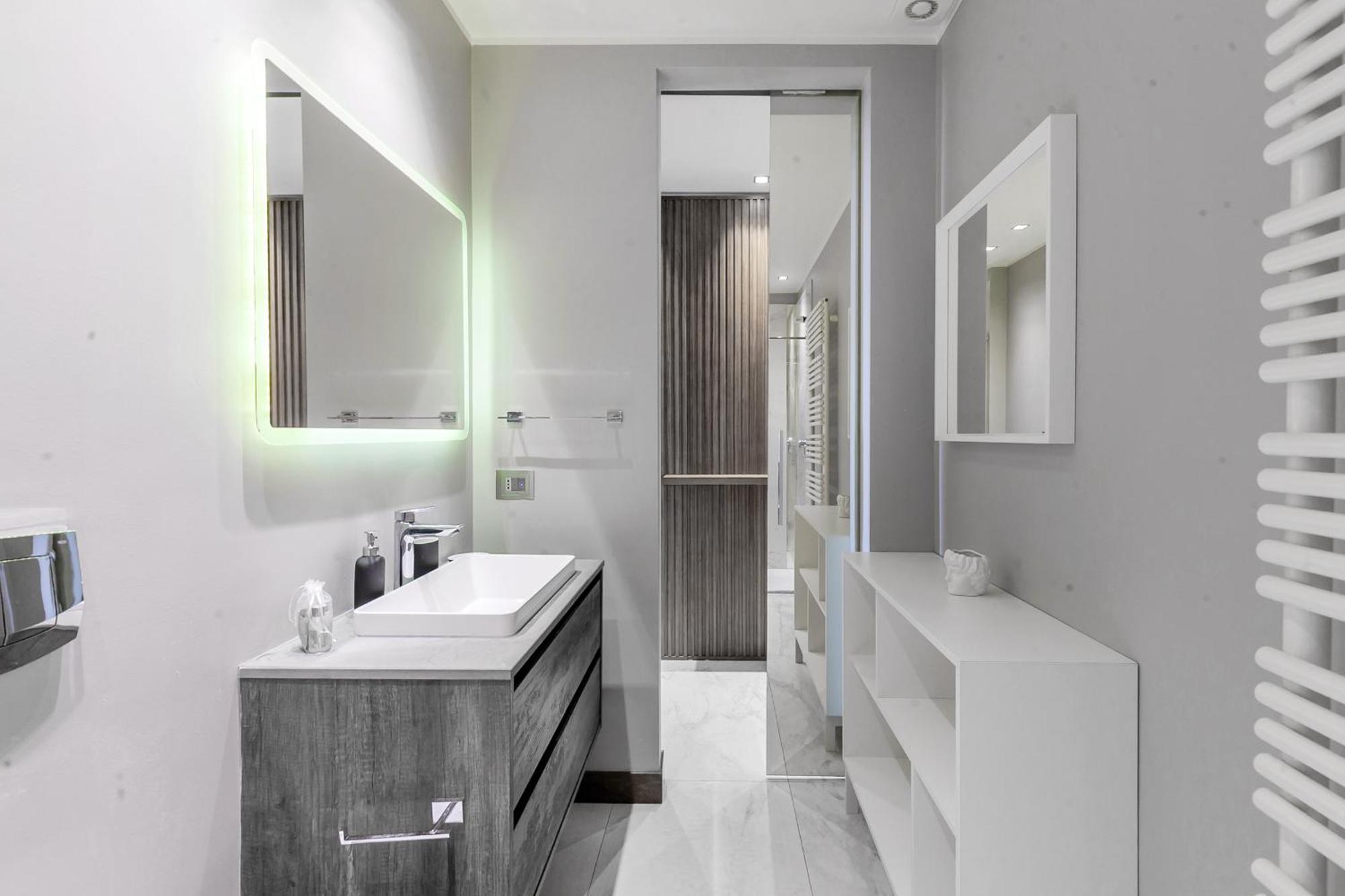 Apartment San Babila Executive - Discover The Historic Centre Of