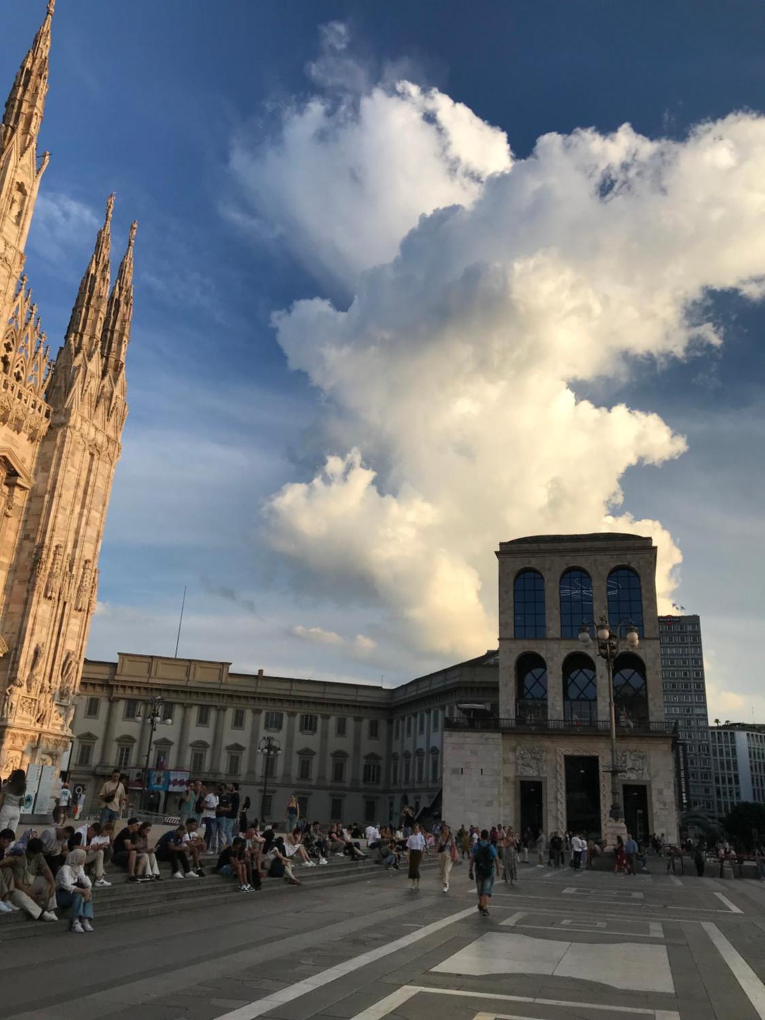 Free 30 Minutes Preemptive Cognitive Disconnect Therapy Price Location Real Duomo Palace Mini Suite * Mailand
