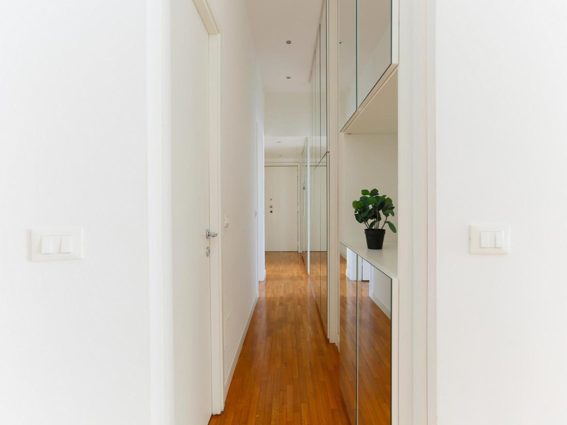 The Rent - Spacious Two-bedroom In Crocetta Apartment