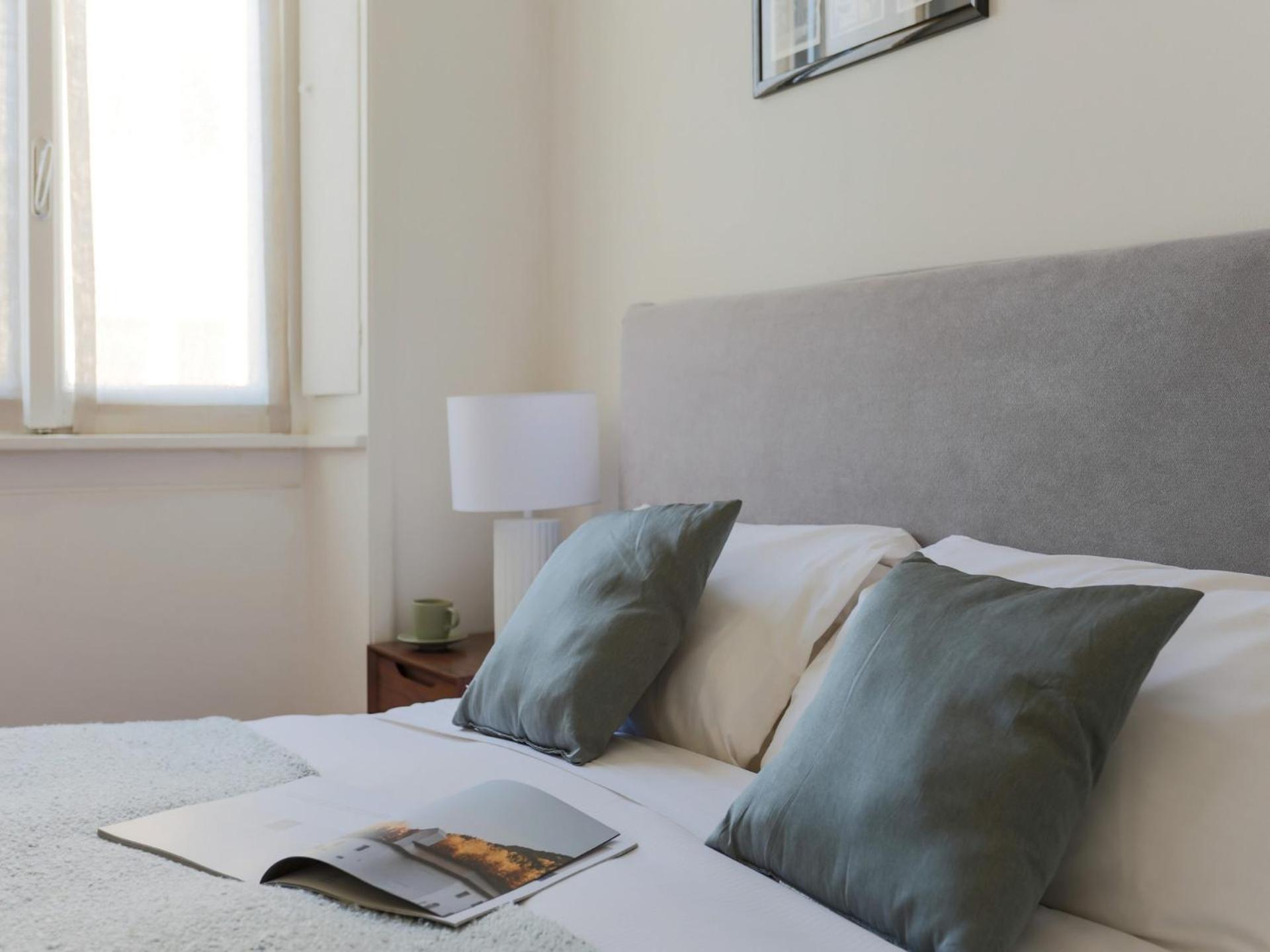 The Rent - Spacious Two-bedroom In Crocetta Apartment