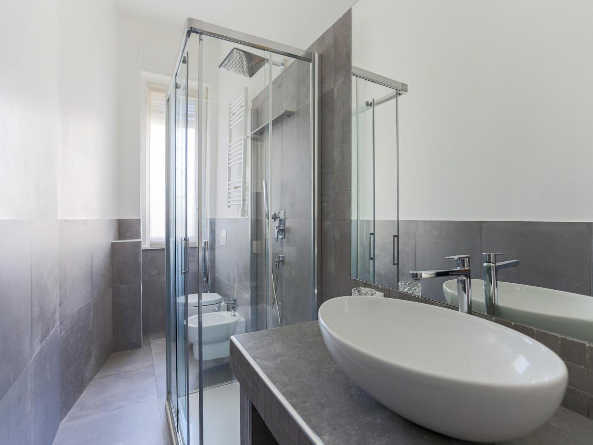 The Rent - Spacious Two-bedroom In Crocetta Apartment