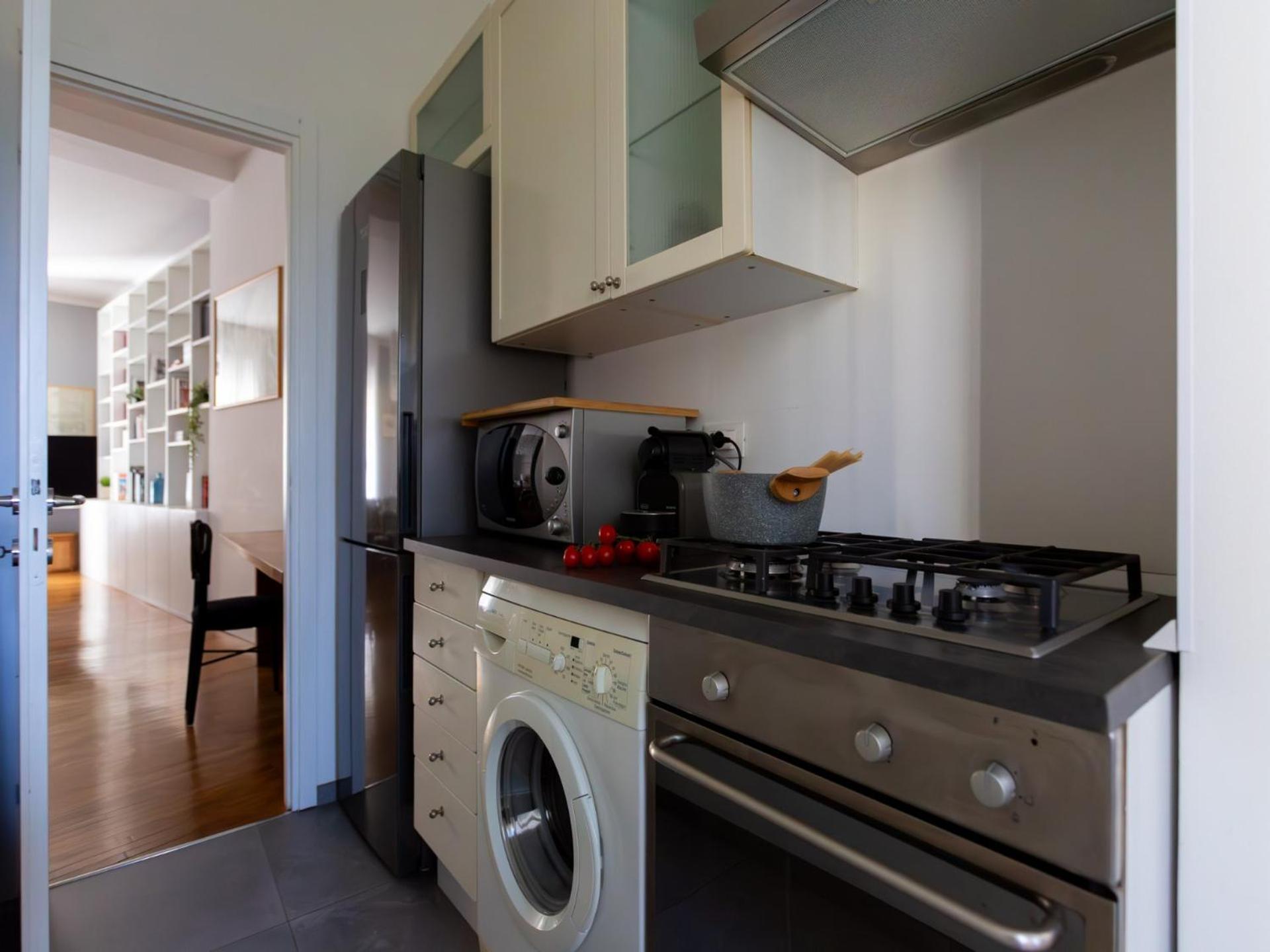 The Rent - Spacious Two-bedroom In Crocetta Mailand